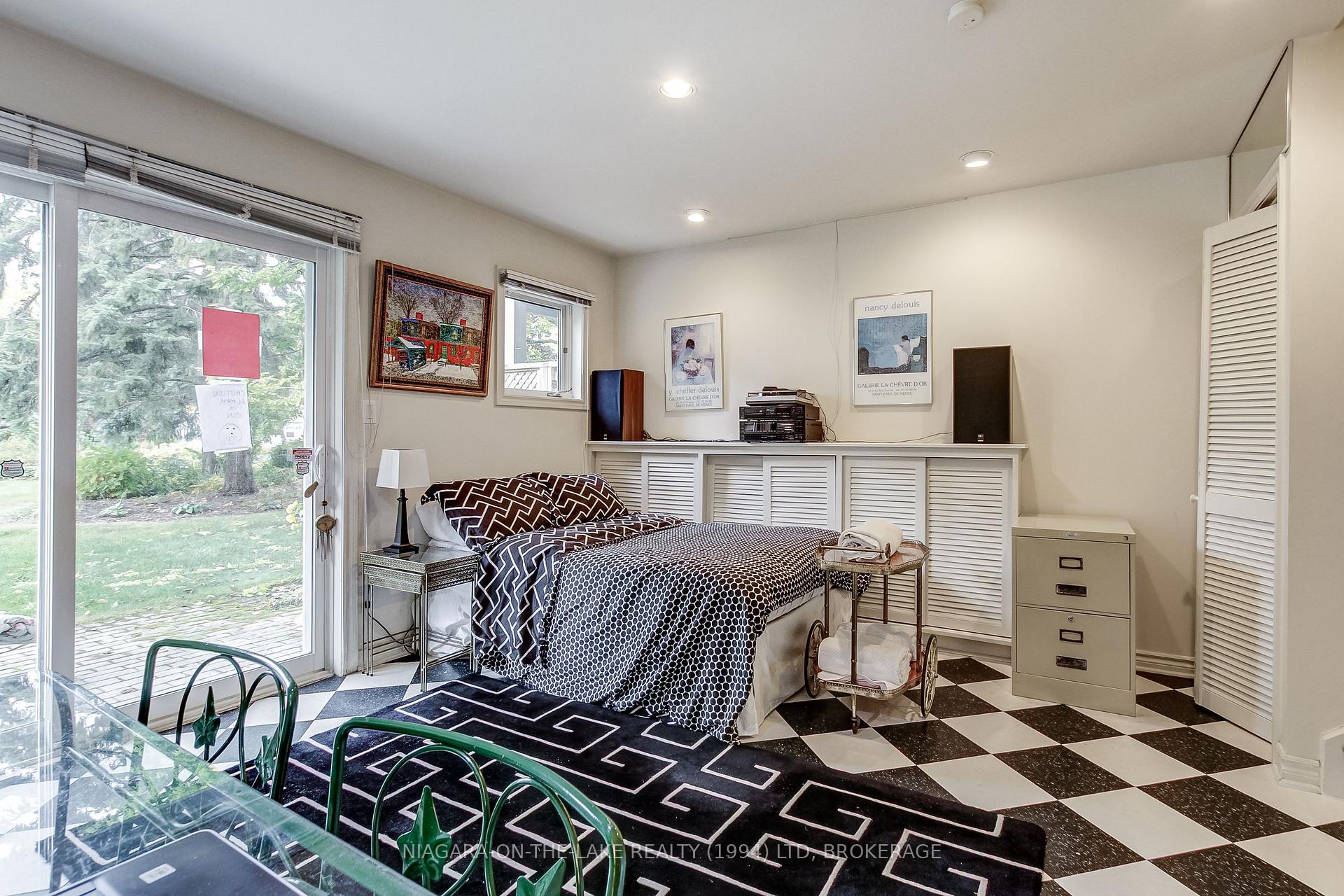 Photo 22 of Unit 14, 1 Lakeside Drive, St. Catharines, Port Weller — HOMEH