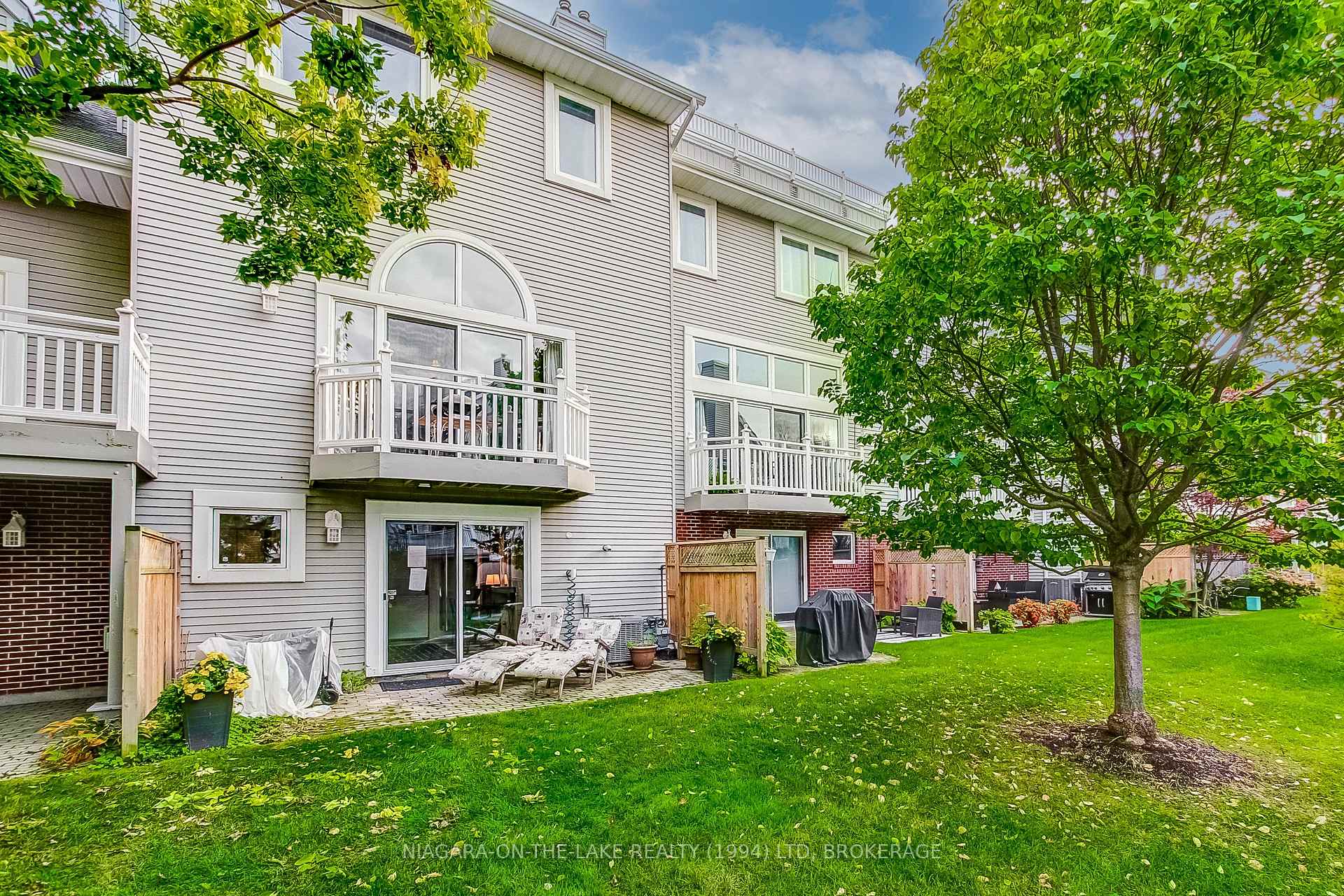 Photo 25 of Unit 14, 1 Lakeside Drive, St. Catharines, Port Weller — HOMEH