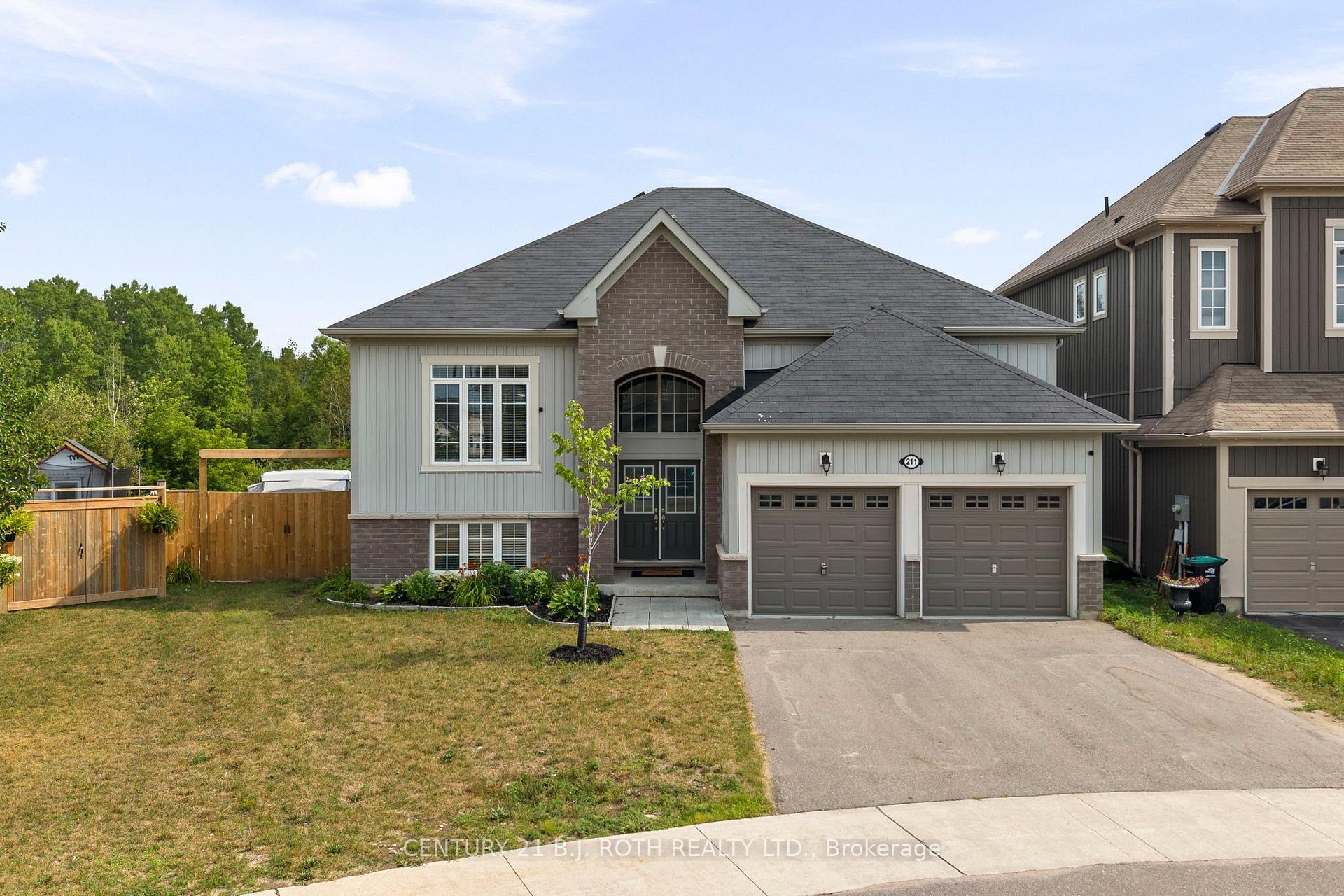Photo 3 of 211 Roy Drive, Clearview, Stayner — HOMEH