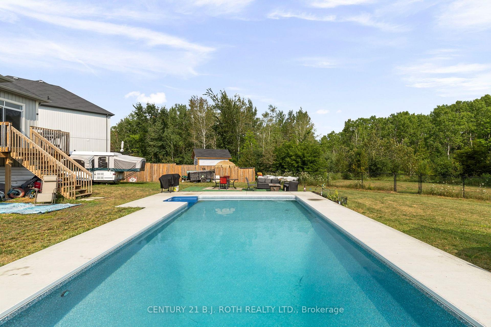 Photo 30 of 211 Roy Drive, Clearview, Stayner — HOMEH