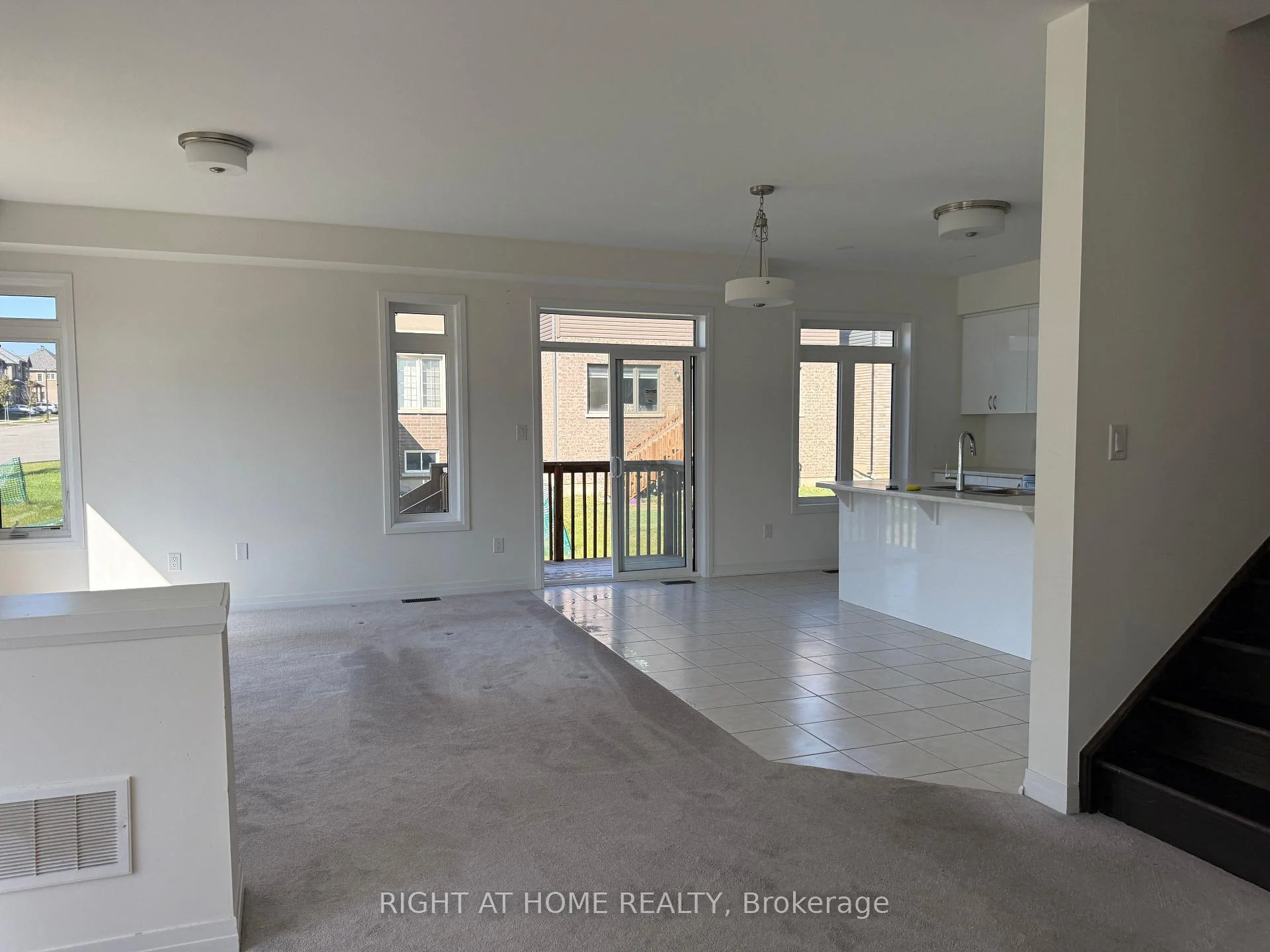Photo 19 of 95 Hitchman Street, Brant, Paris — HOMEH