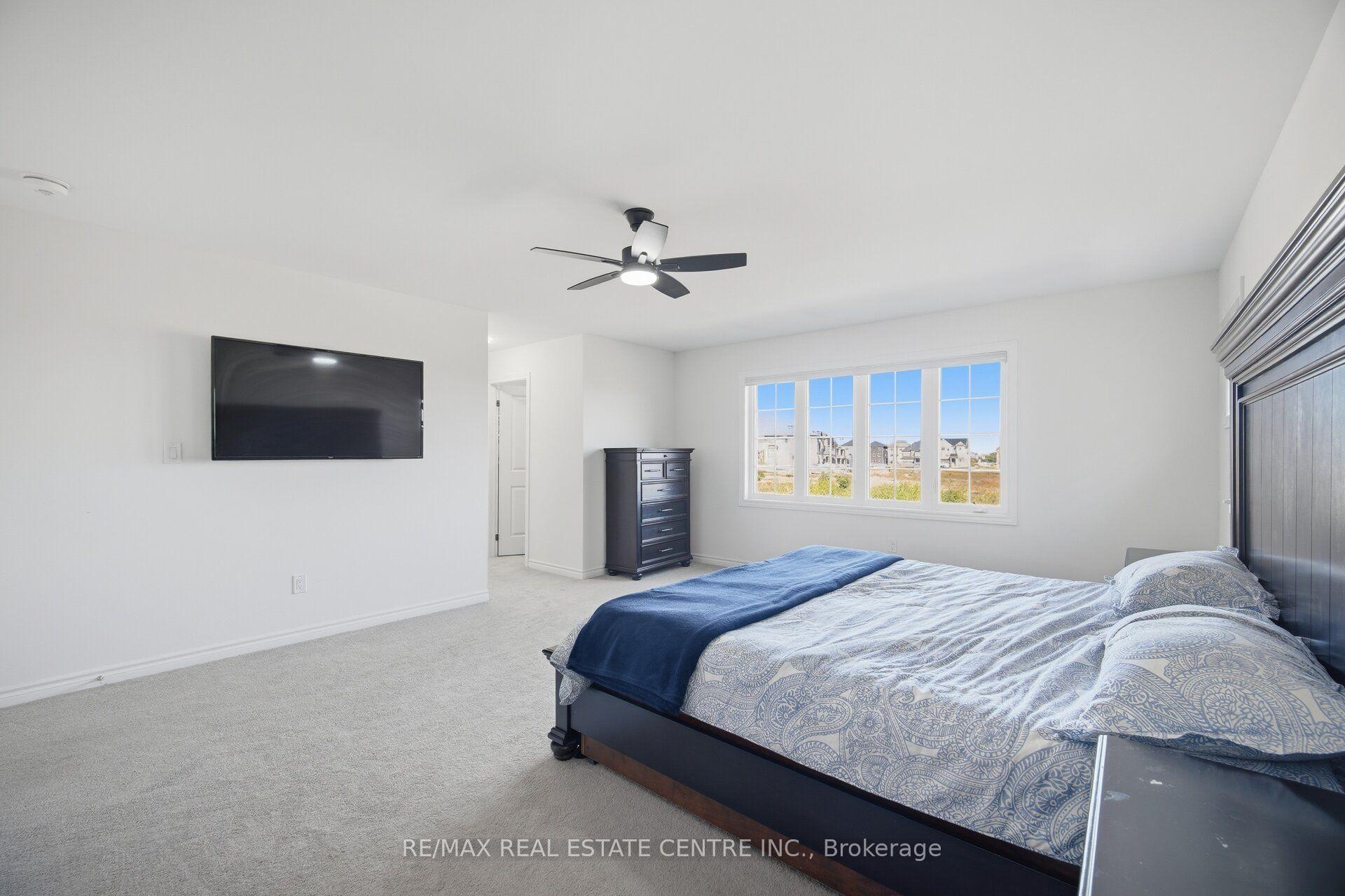 Photo 25 of 30 Tiger Crescent, Brampton, Sandringham-Wellington North — HOMEH