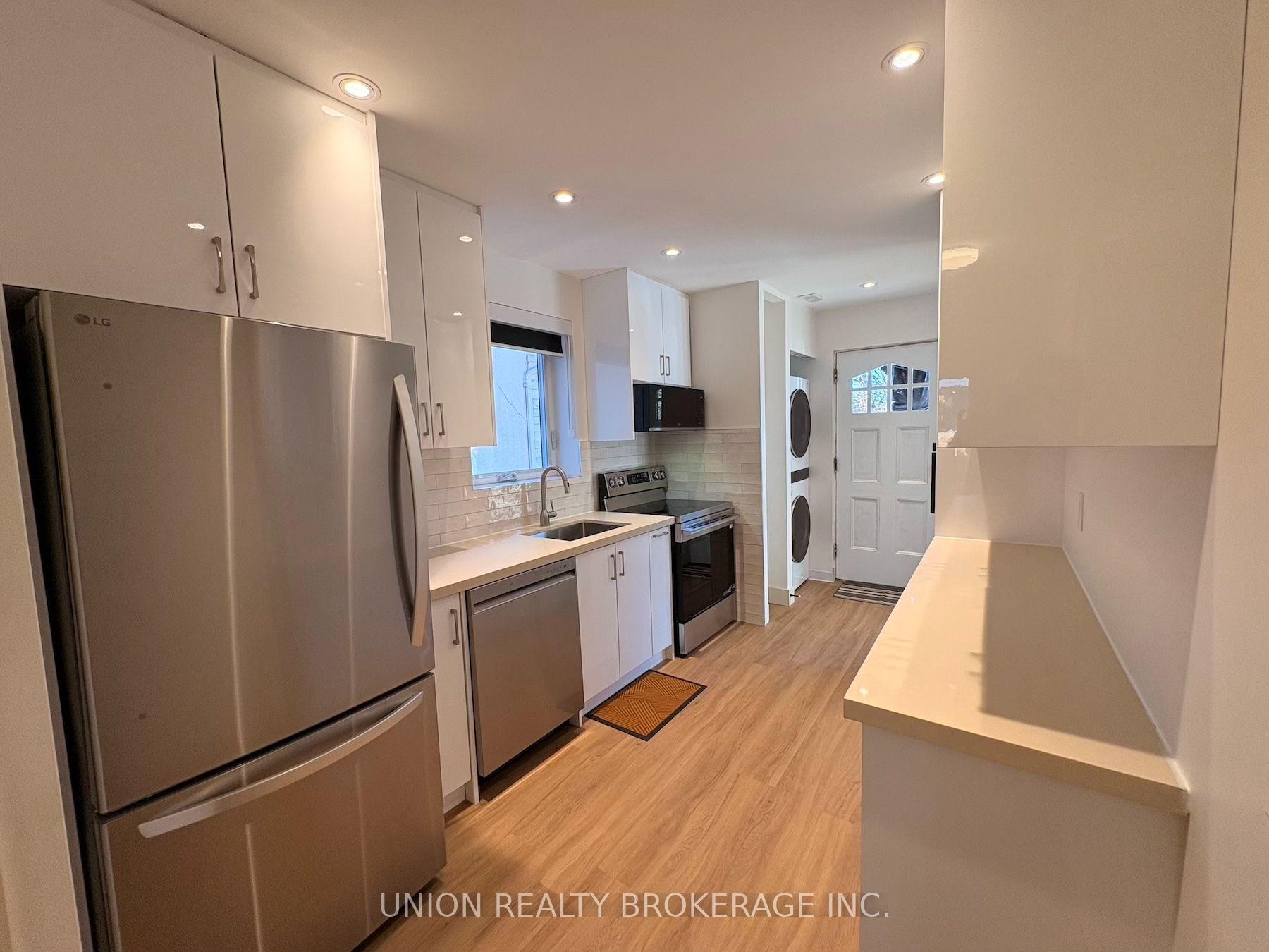 Photo 9 of Unit Main, 35 Elmview Drive, Scarborough, Birchcliffe-Cliffside — HOMEH