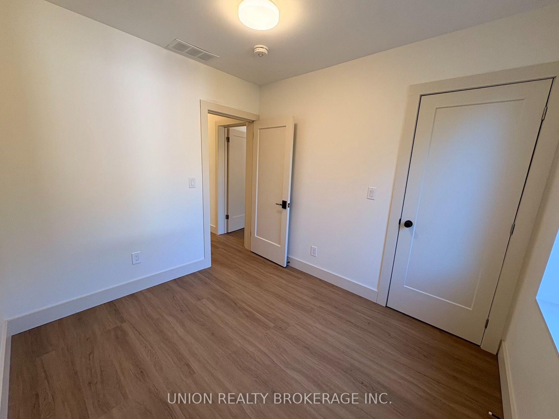 Photo 15 of Unit Main, 35 Elmview Drive, Scarborough, Birchcliffe-Cliffside — HOMEH