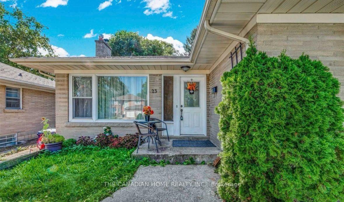 Photo 2 of 23 Todd Road, Scarborough, Agincourt South-Malvern West — HOMEH