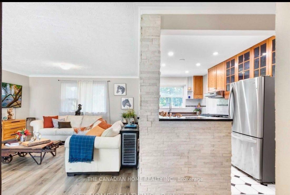 Photo 3 of 23 Todd Road, Scarborough, Agincourt South-Malvern West — HOMEH