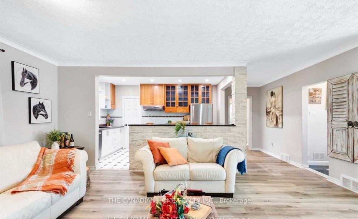 Photo 5 of 23 Todd Road, Scarborough, Agincourt South-Malvern West — HOMEH