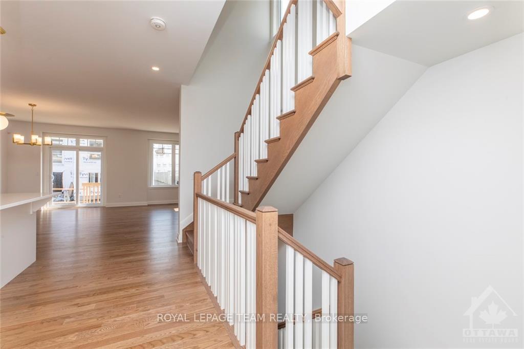 Photo 9 of 527 Hitzlay Terrace, Ottawa, Kanata - Kanata Lakes/Heritage Hills — HOMEH