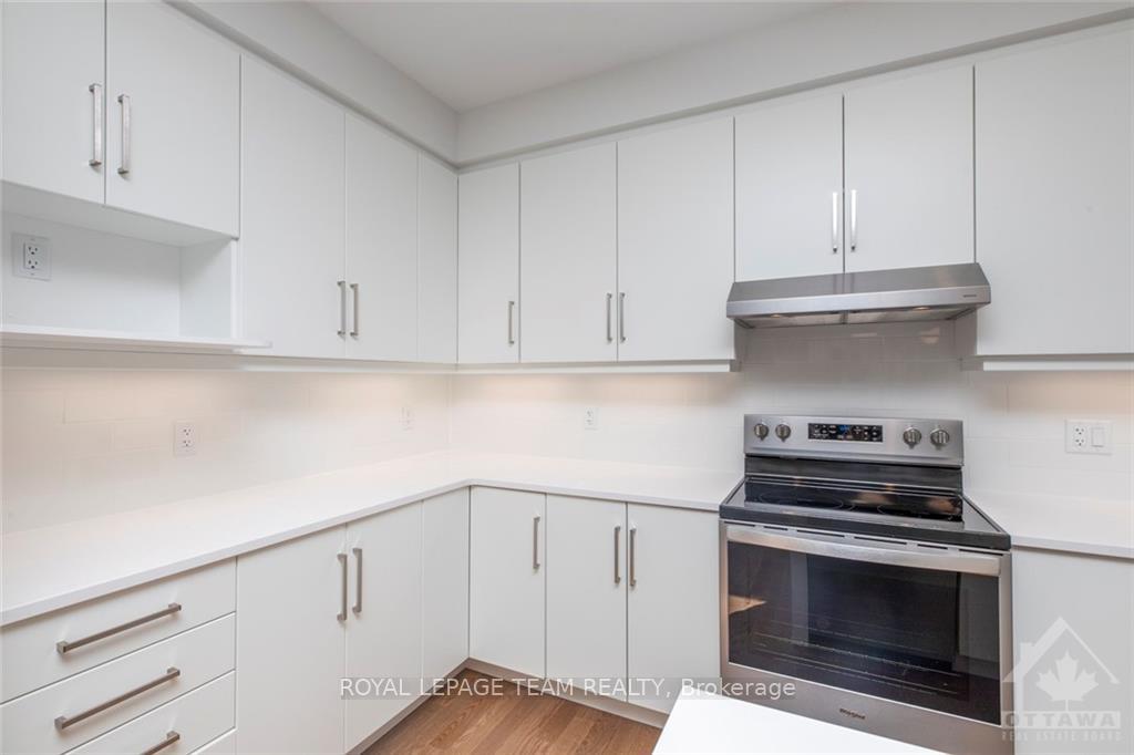Photo 14 of 527 Hitzlay Terrace, Ottawa, Kanata - Kanata Lakes/Heritage Hills — HOMEH