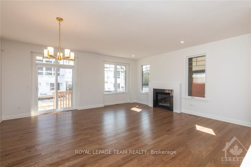 Photo 16 of 527 Hitzlay Terrace, Ottawa, Kanata - Kanata Lakes/Heritage Hills — HOMEH