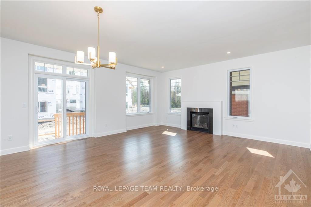 Photo 19 of 527 Hitzlay Terrace, Ottawa, Kanata - Kanata Lakes/Heritage Hills — HOMEH