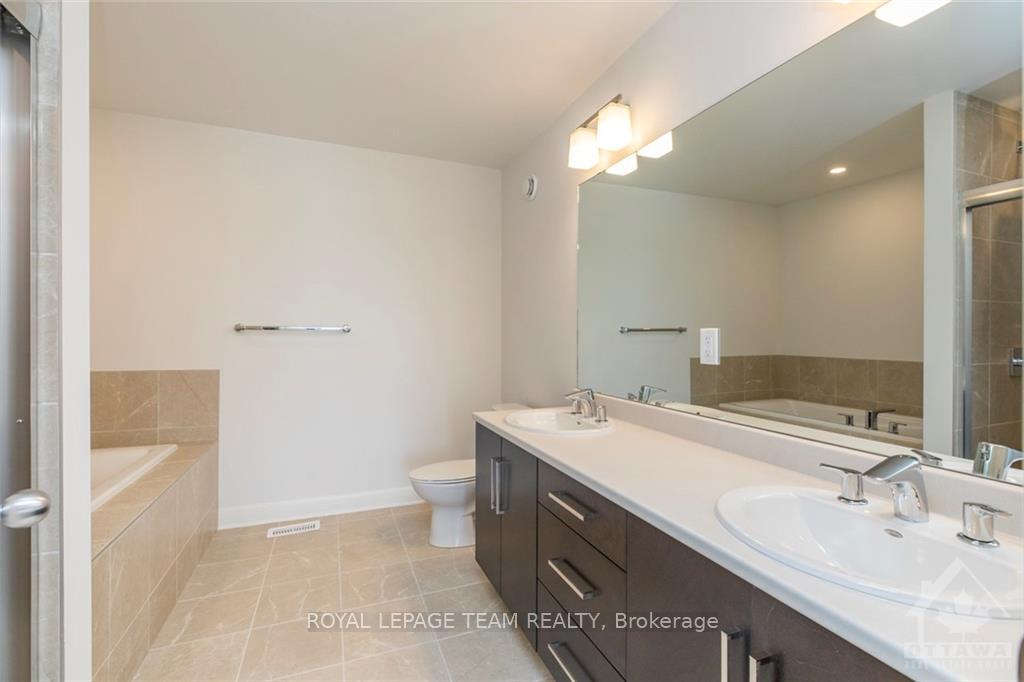 Photo 25 of 527 Hitzlay Terrace, Ottawa, Kanata - Kanata Lakes/Heritage Hills — HOMEH