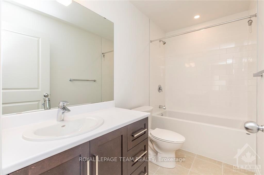 Photo 31 of 527 Hitzlay Terrace, Ottawa, Kanata - Kanata Lakes/Heritage Hills — HOMEH