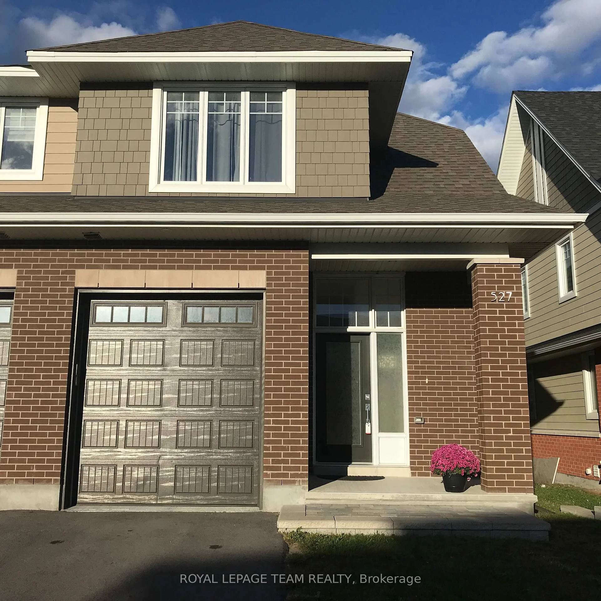 Photo 35 of 527 Hitzlay Terrace, Ottawa, Kanata - Kanata Lakes/Heritage Hills — HOMEH
