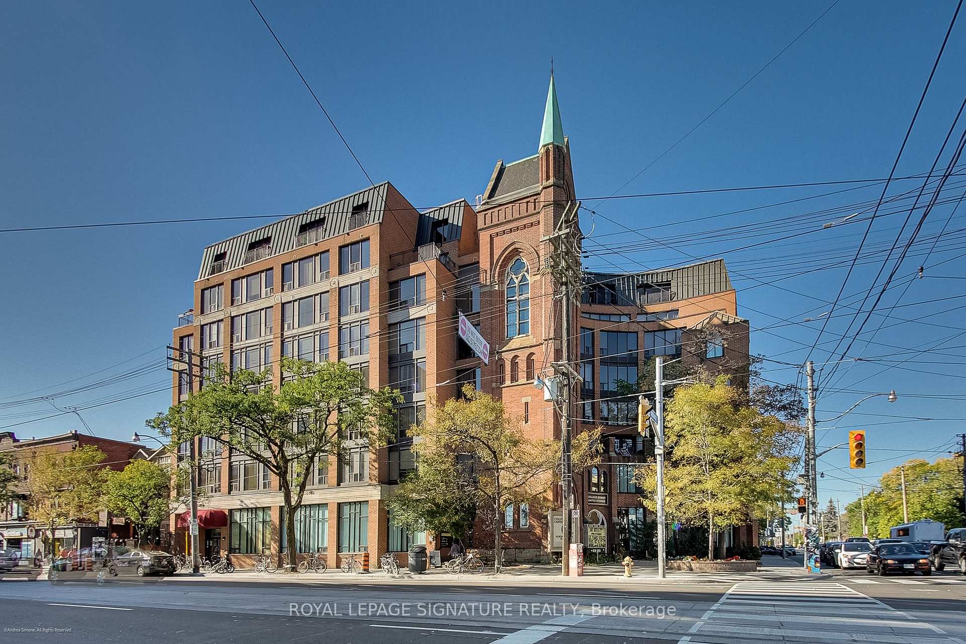 Photo of Unit 415, 456 College Street
