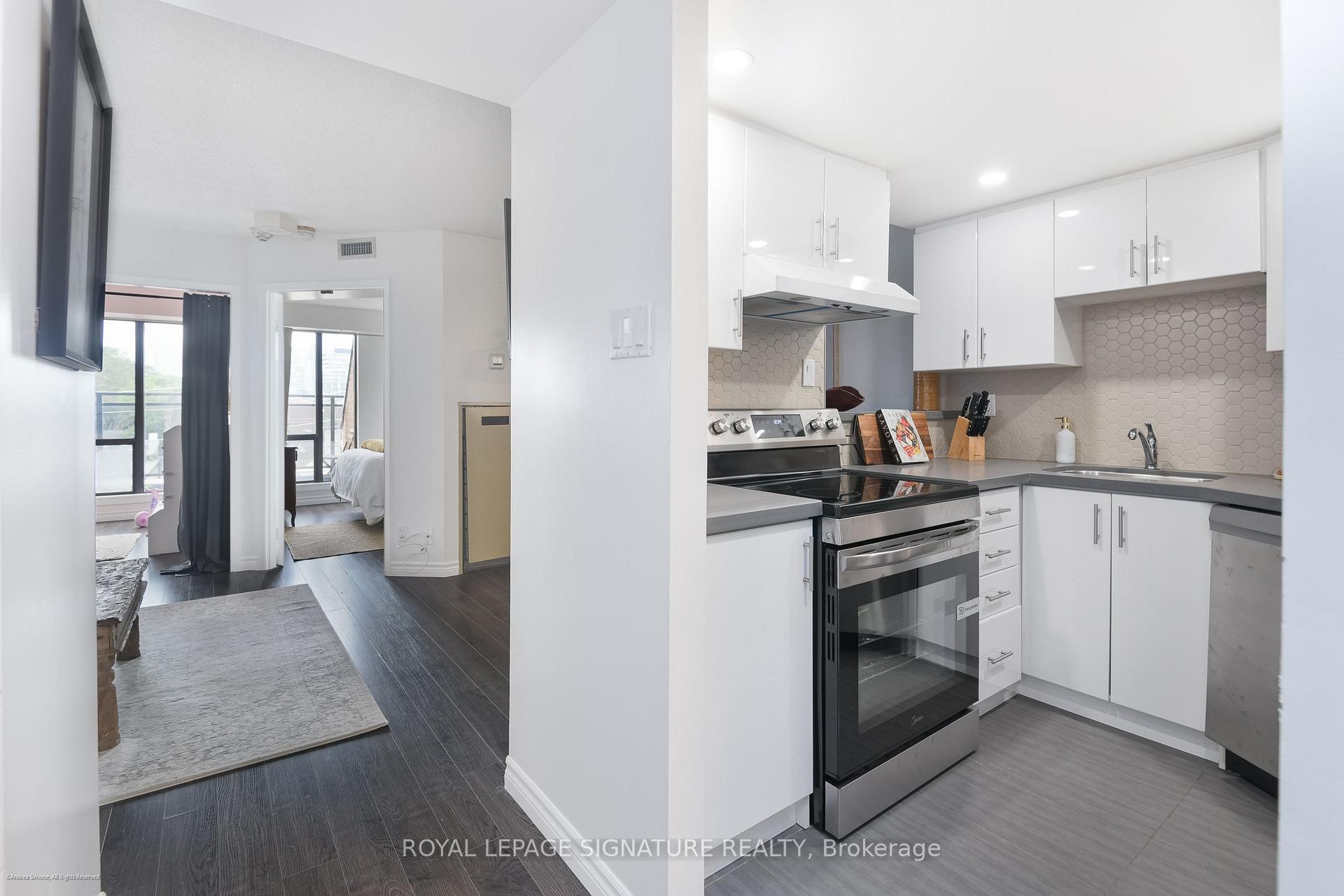Photo 8 of Unit 415, 456 College Street, Toronto, Palmerston-Little Italy — HOMEH