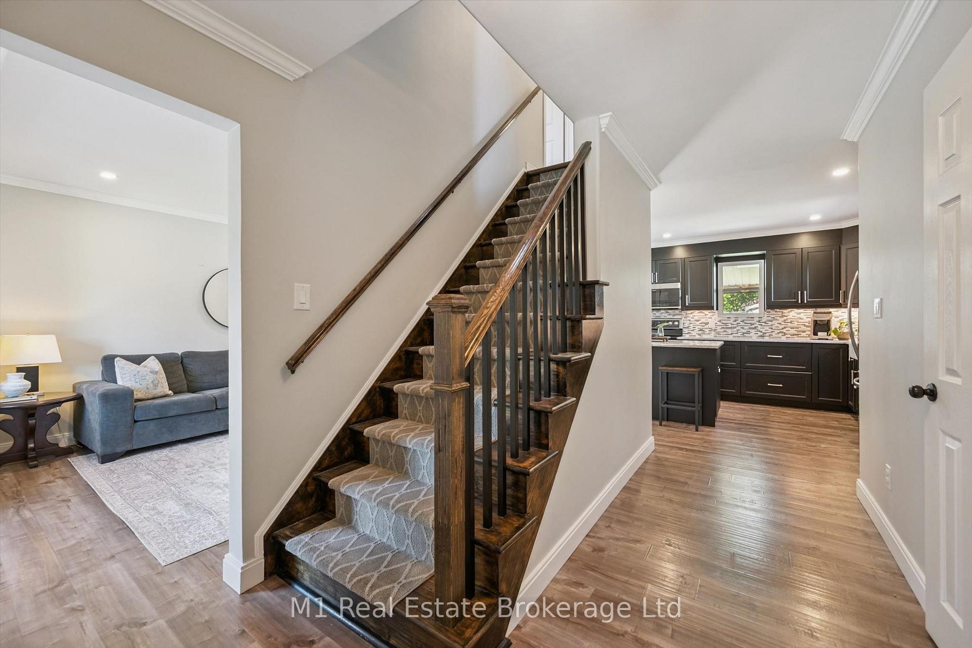 Photo 8 of 53 Johanna Drive, Cambridge, St Andrews/Southwood — HOMEH
