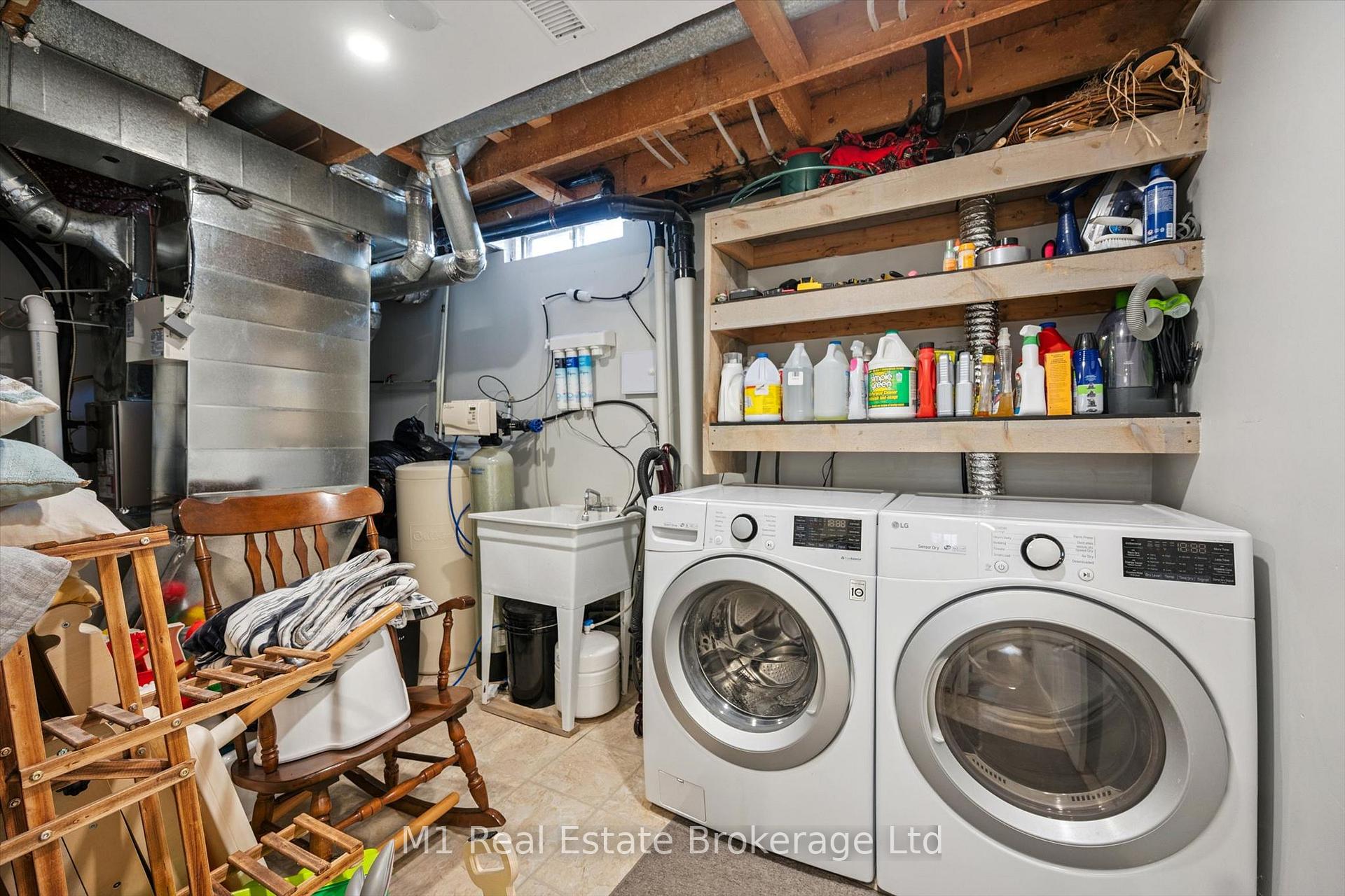 Photo 32 of 53 Johanna Drive, Cambridge, St Andrews/Southwood — HOMEH