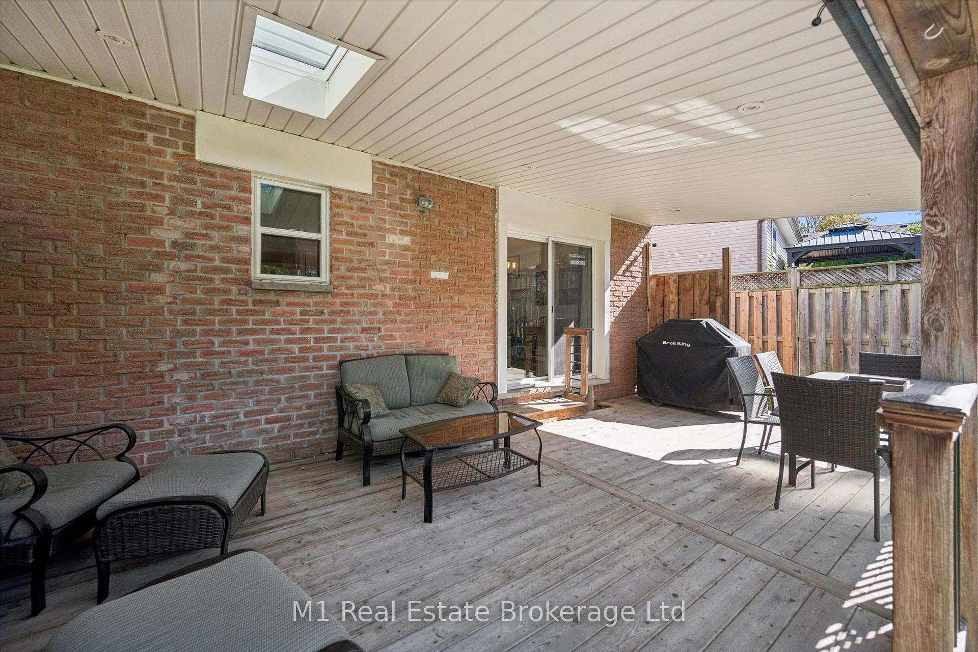 Photo 39 of 53 Johanna Drive, Cambridge, St Andrews/Southwood — HOMEH