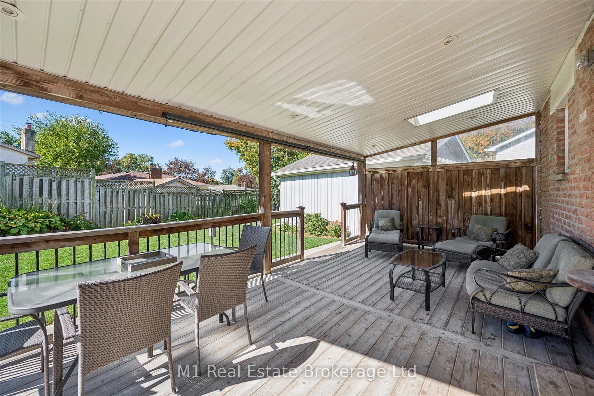 Photo 40 of 53 Johanna Drive, Cambridge, St Andrews/Southwood — HOMEH