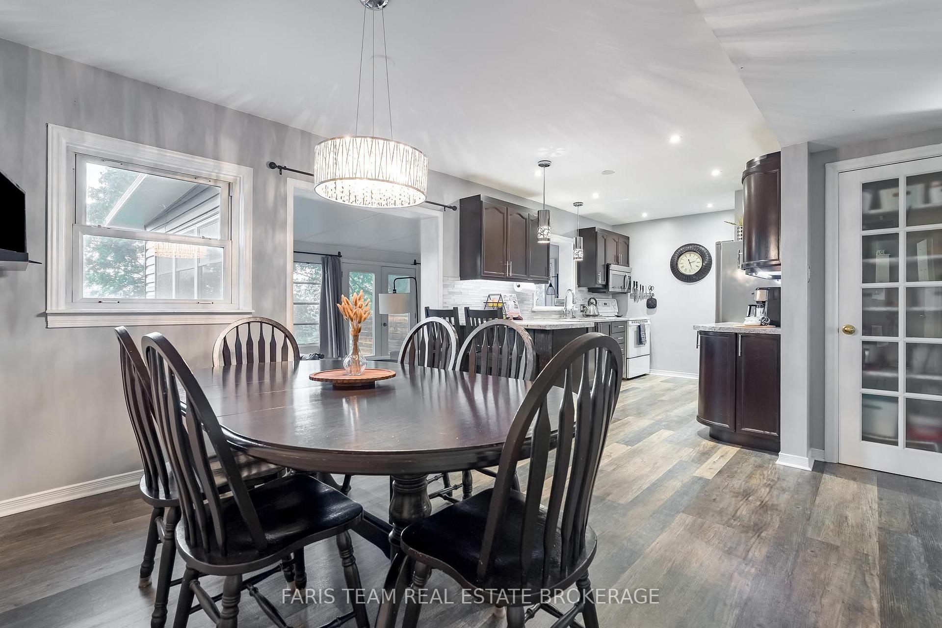 Photo 14 of 300 Juliana Road, King, Rural King — HOMEH