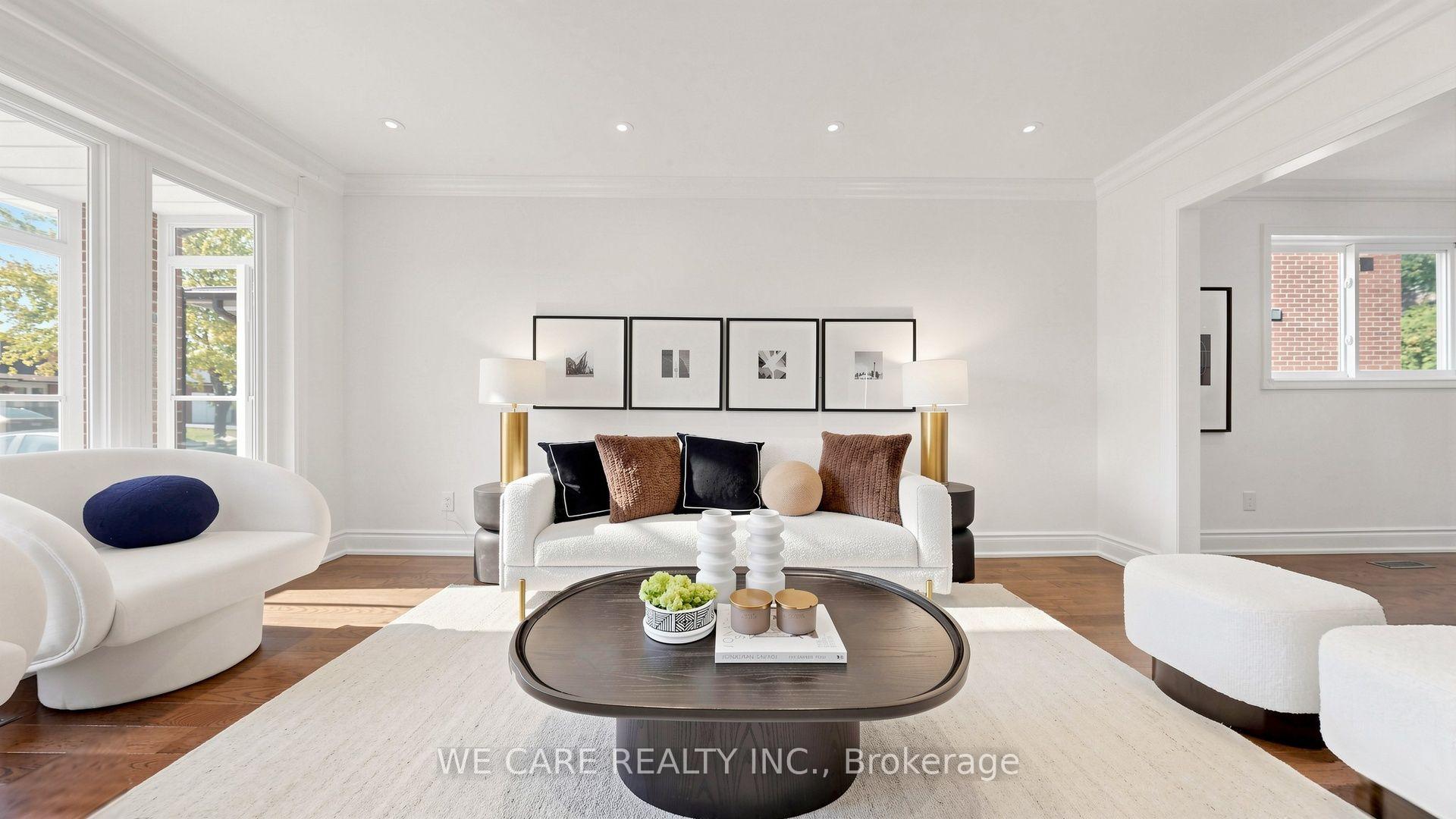 Photo 4 of 82 Barrington Crescent, Markham, Milliken Mills West — HOMEH