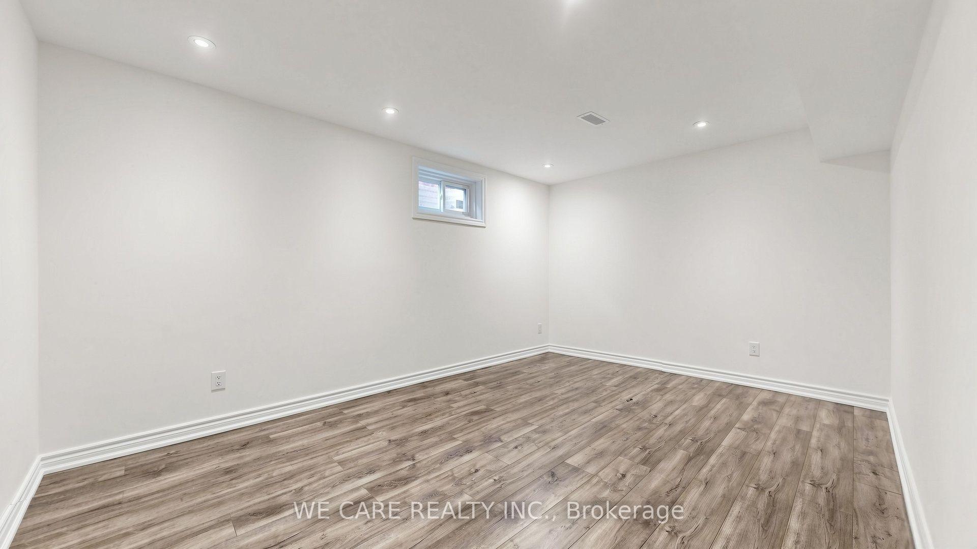 Photo 42 of 82 Barrington Crescent, Markham, Milliken Mills West — HOMEH