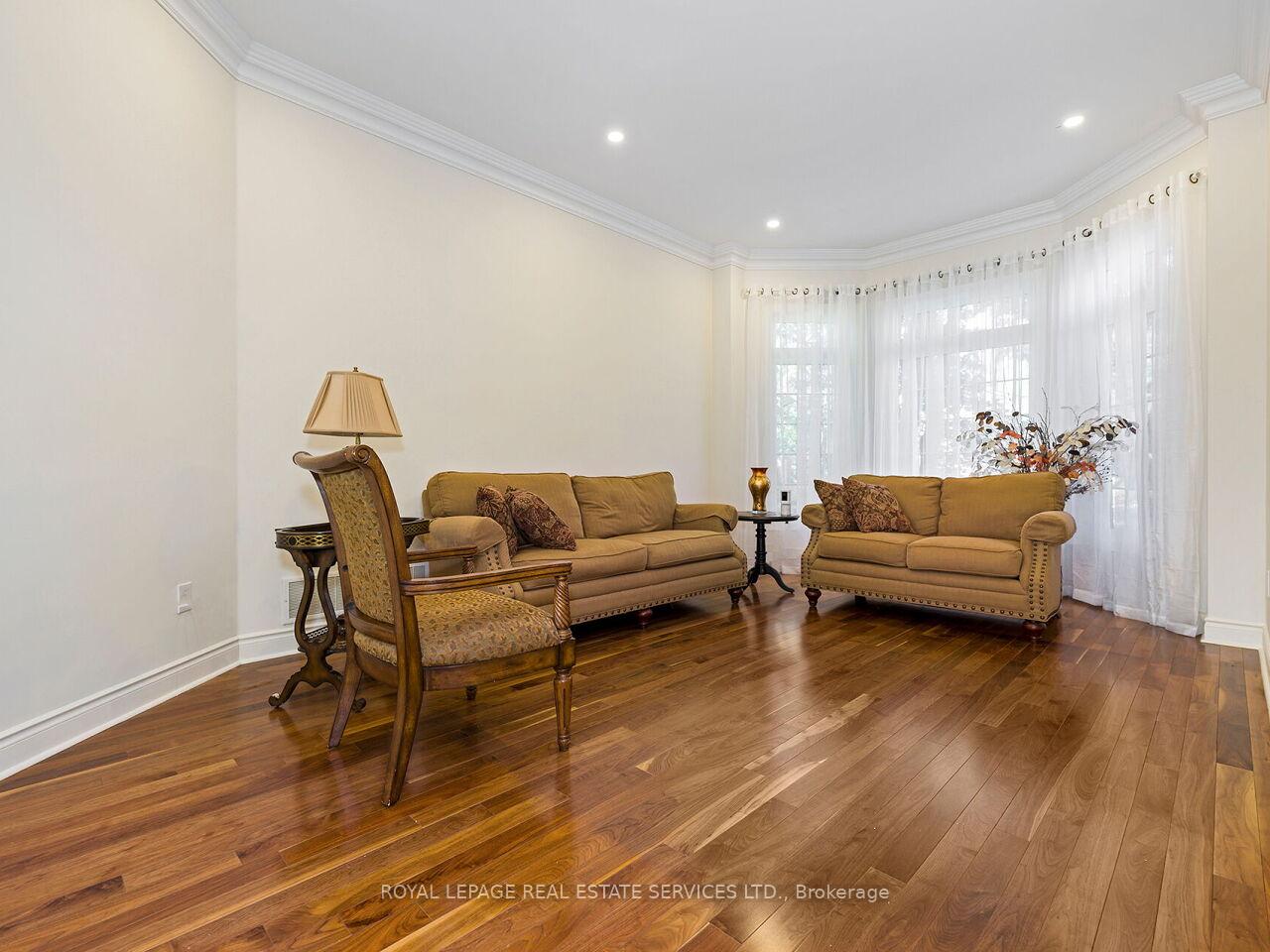 Photo 4 of 11 Beauvista Circuit, Vaughan, Vellore Village — HOMEH