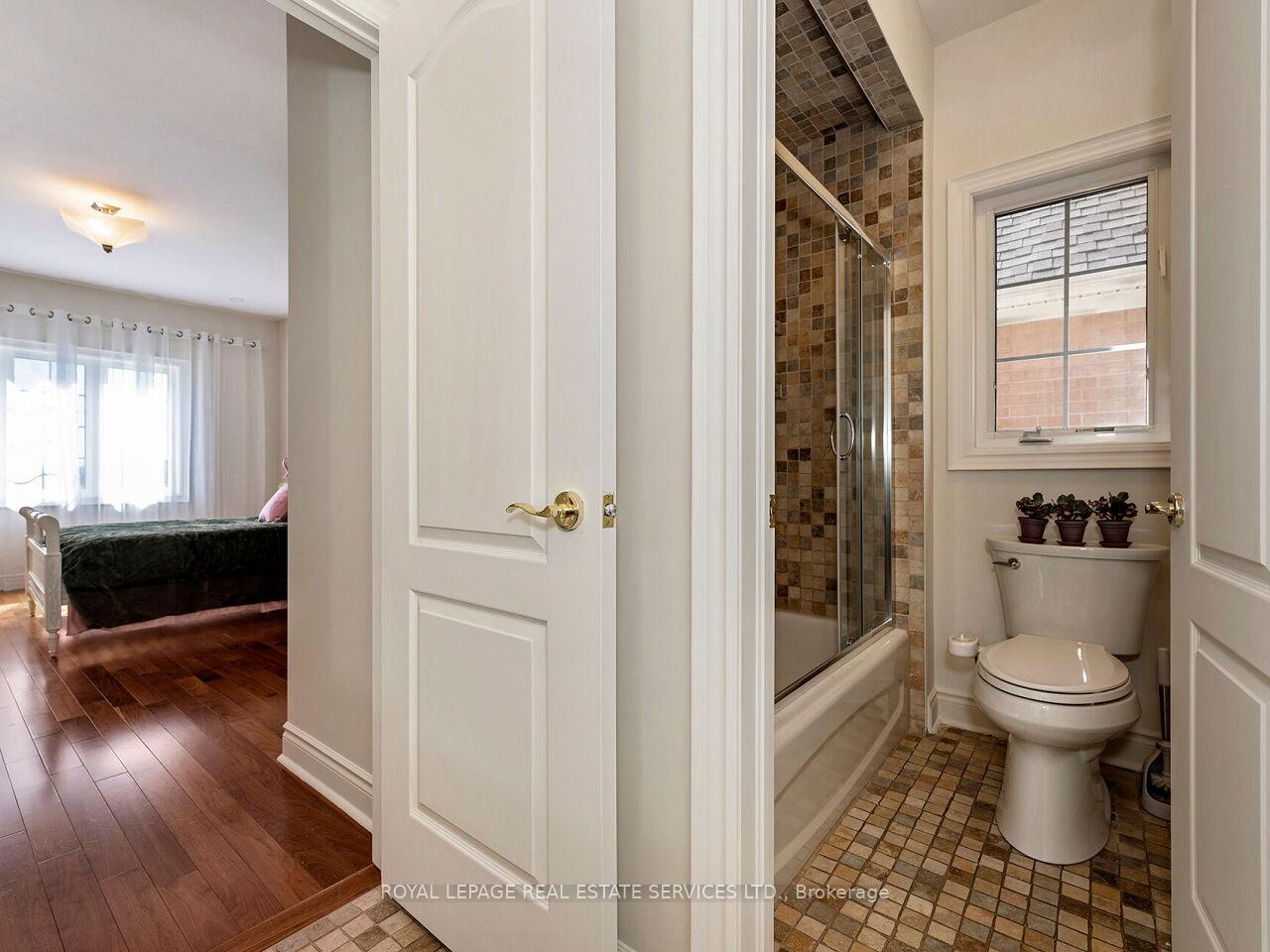 Photo 25 of 11 Beauvista Circuit, Vaughan, Vellore Village — HOMEH