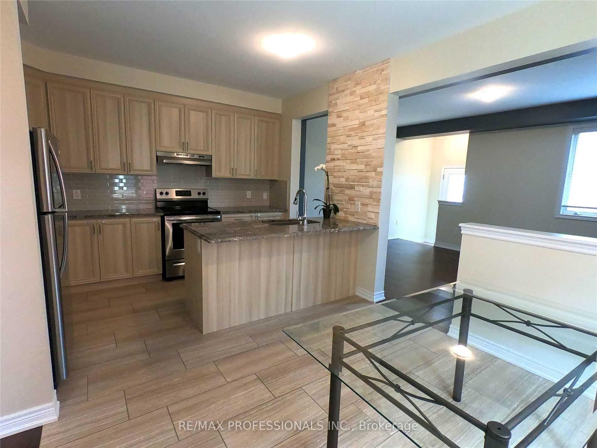Photo 6 of 258 Inspire Boulevard, Brampton, Sandringham-Wellington North — HOMEH