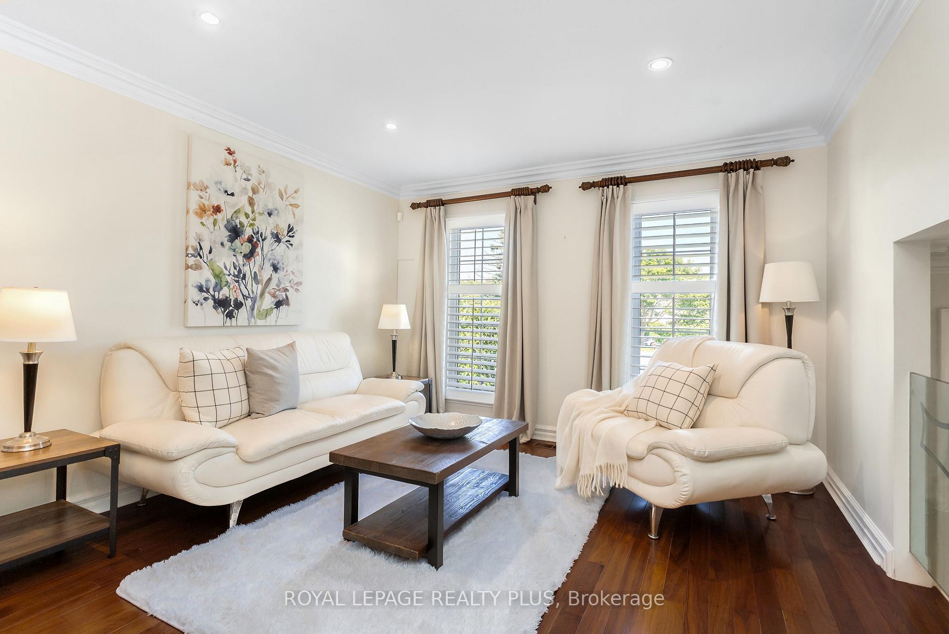 Photo 3 of 2985 Dancer Court, Mississauga, Erin Mills — HOMEH