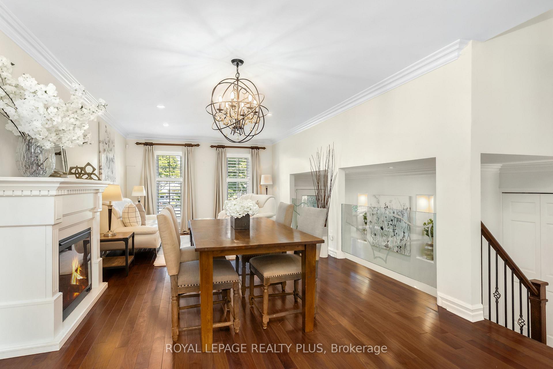 Photo 5 of 2985 Dancer Court, Mississauga, Erin Mills — HOMEH