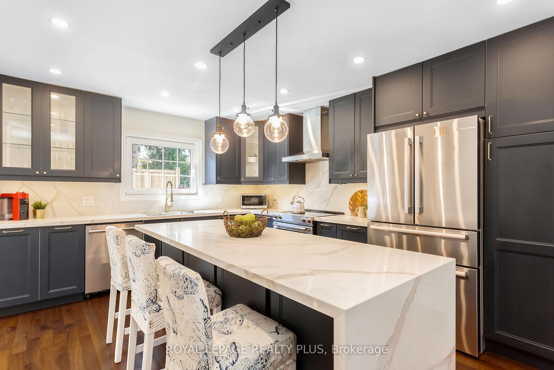 Photo 6 of 2985 Dancer Court, Mississauga, Erin Mills — HOMEH