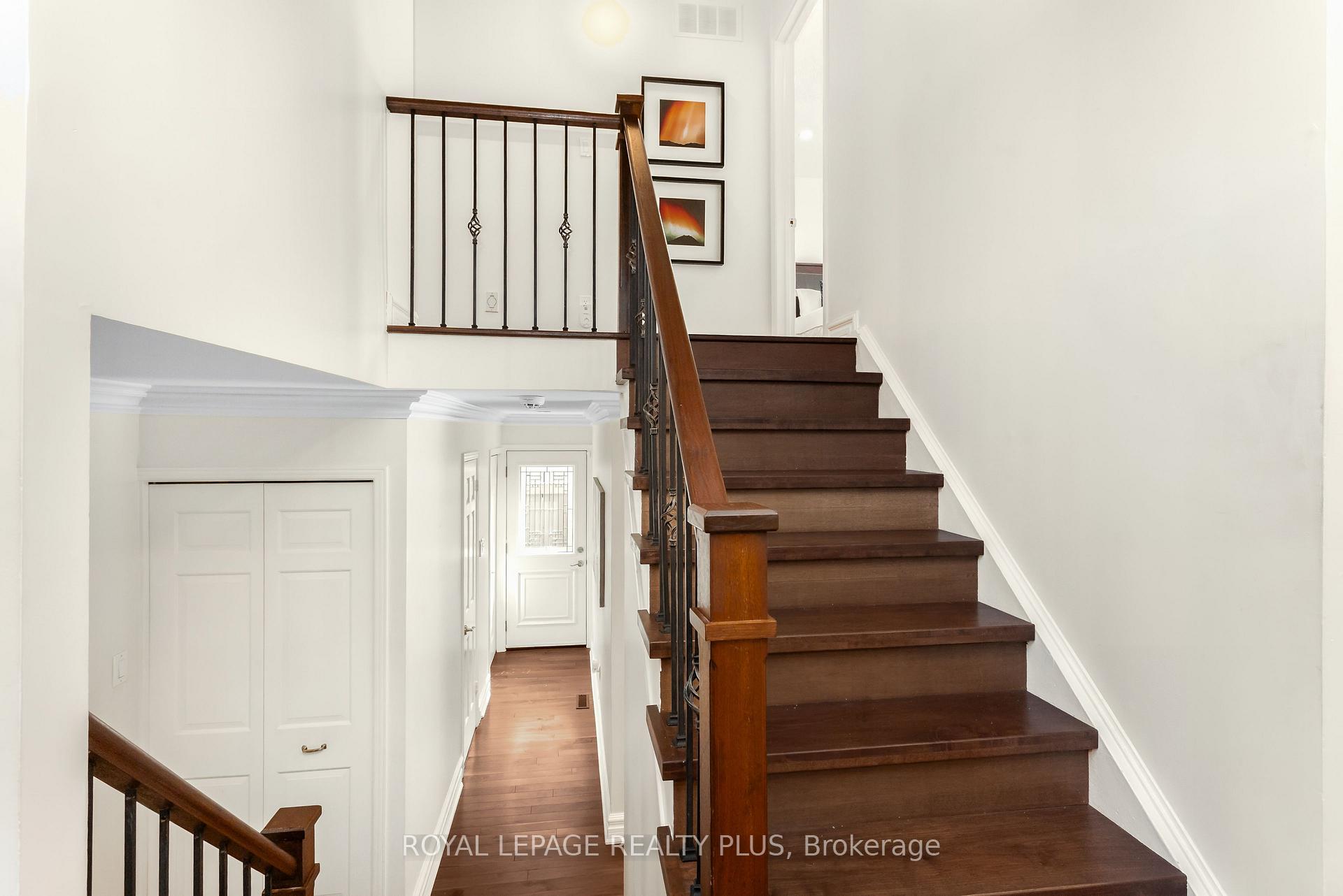 Photo 16 of 2985 Dancer Court, Mississauga, Erin Mills — HOMEH