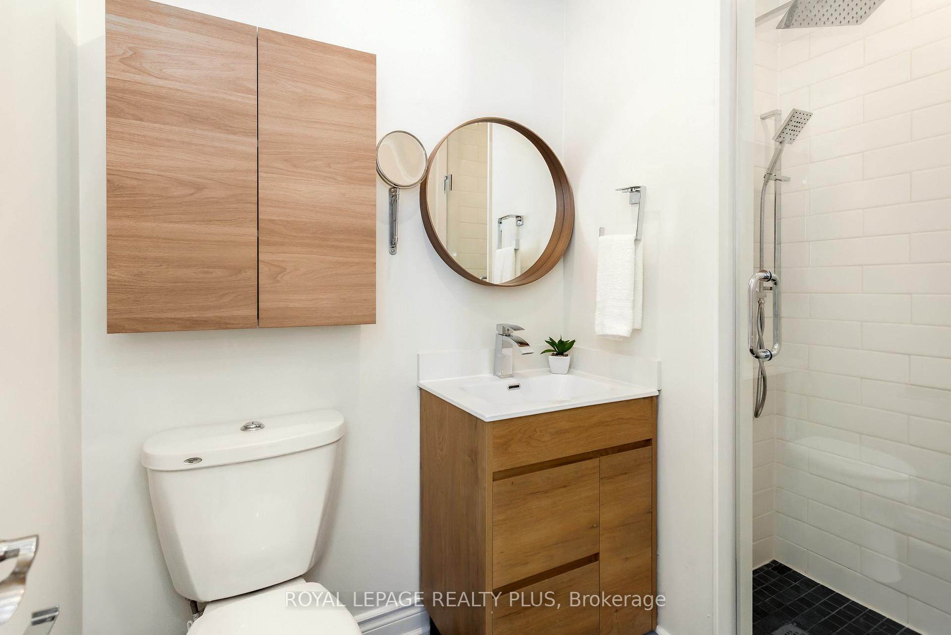 Photo 19 of 2985 Dancer Court, Mississauga, Erin Mills — HOMEH