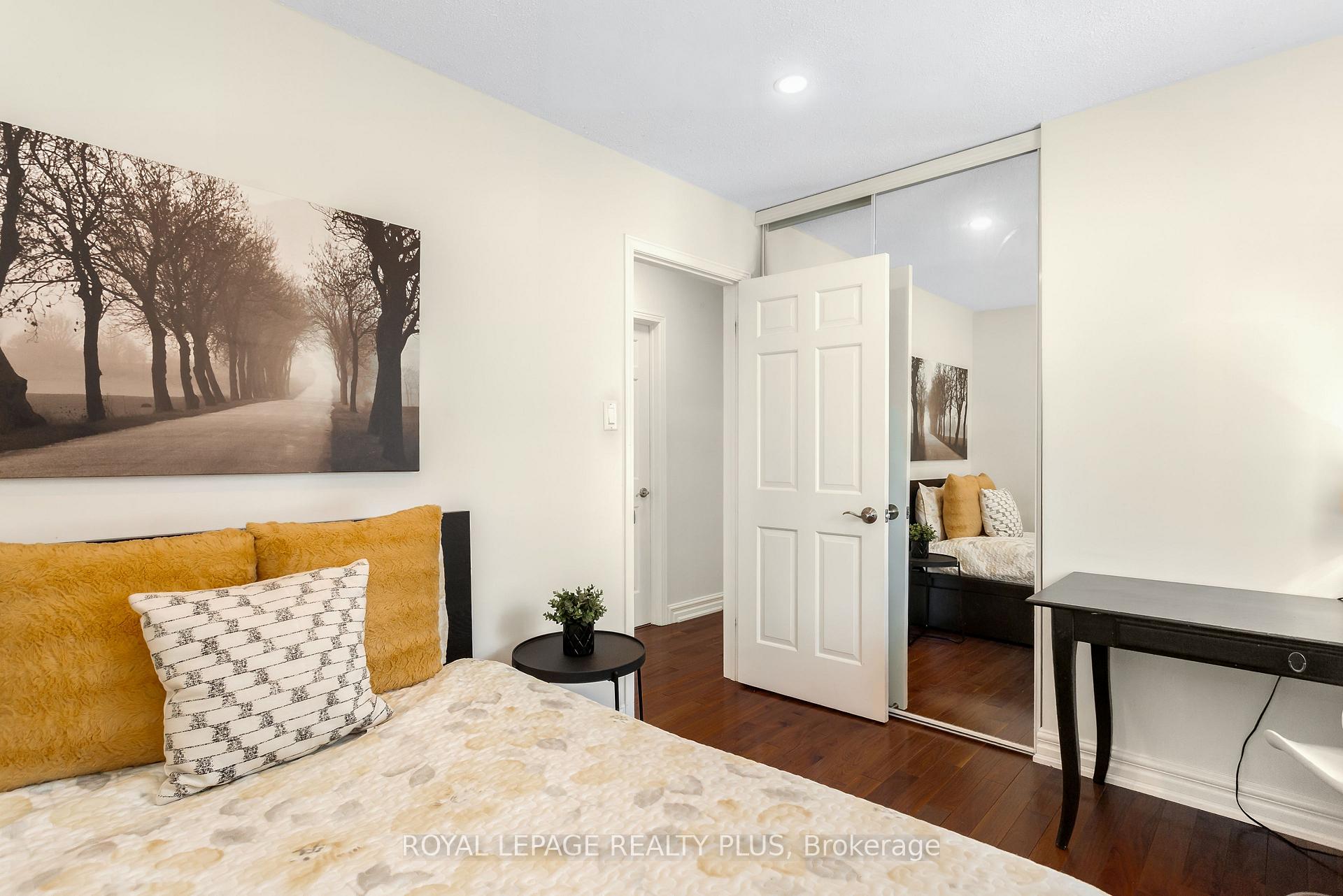 Photo 20 of 2985 Dancer Court, Mississauga, Erin Mills — HOMEH