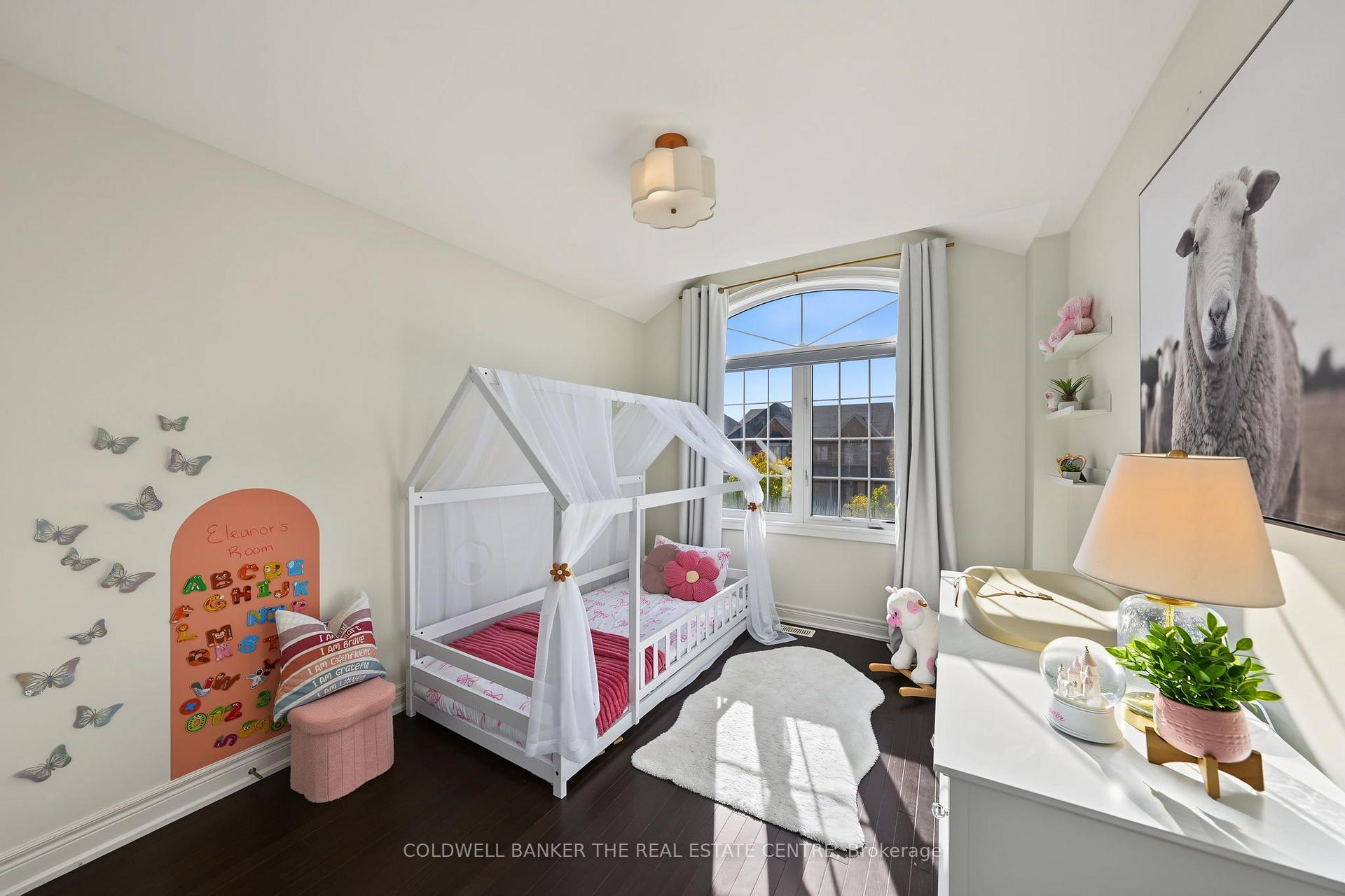 Photo 19 of 705 Yarfield Crescent, Newmarket, Glenway Estates — HOMEH