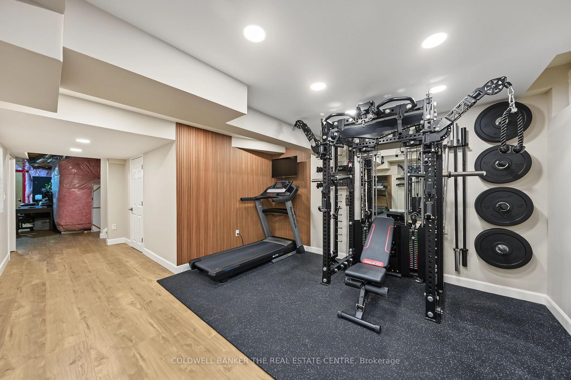 Photo 26 of 705 Yarfield Crescent, Newmarket, Glenway Estates — HOMEH