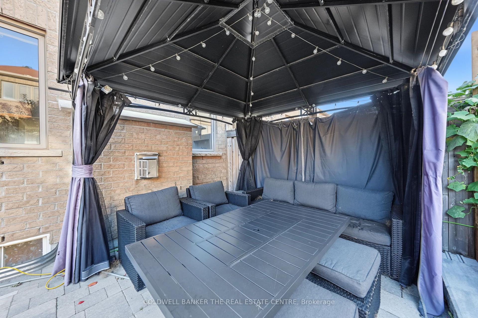 Photo 31 of 705 Yarfield Crescent, Newmarket, Glenway Estates — HOMEH