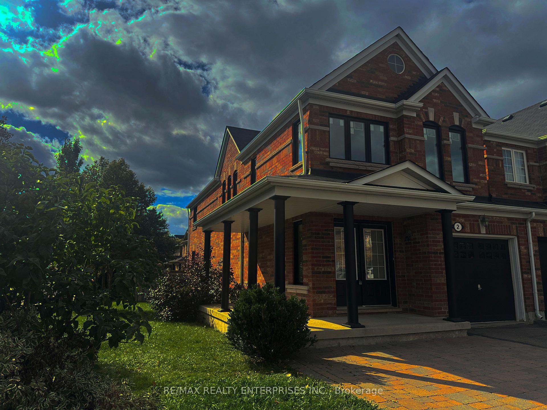 Photo 2 of 2 Summit Drive, Vaughan, Vellore Village — HOMEH