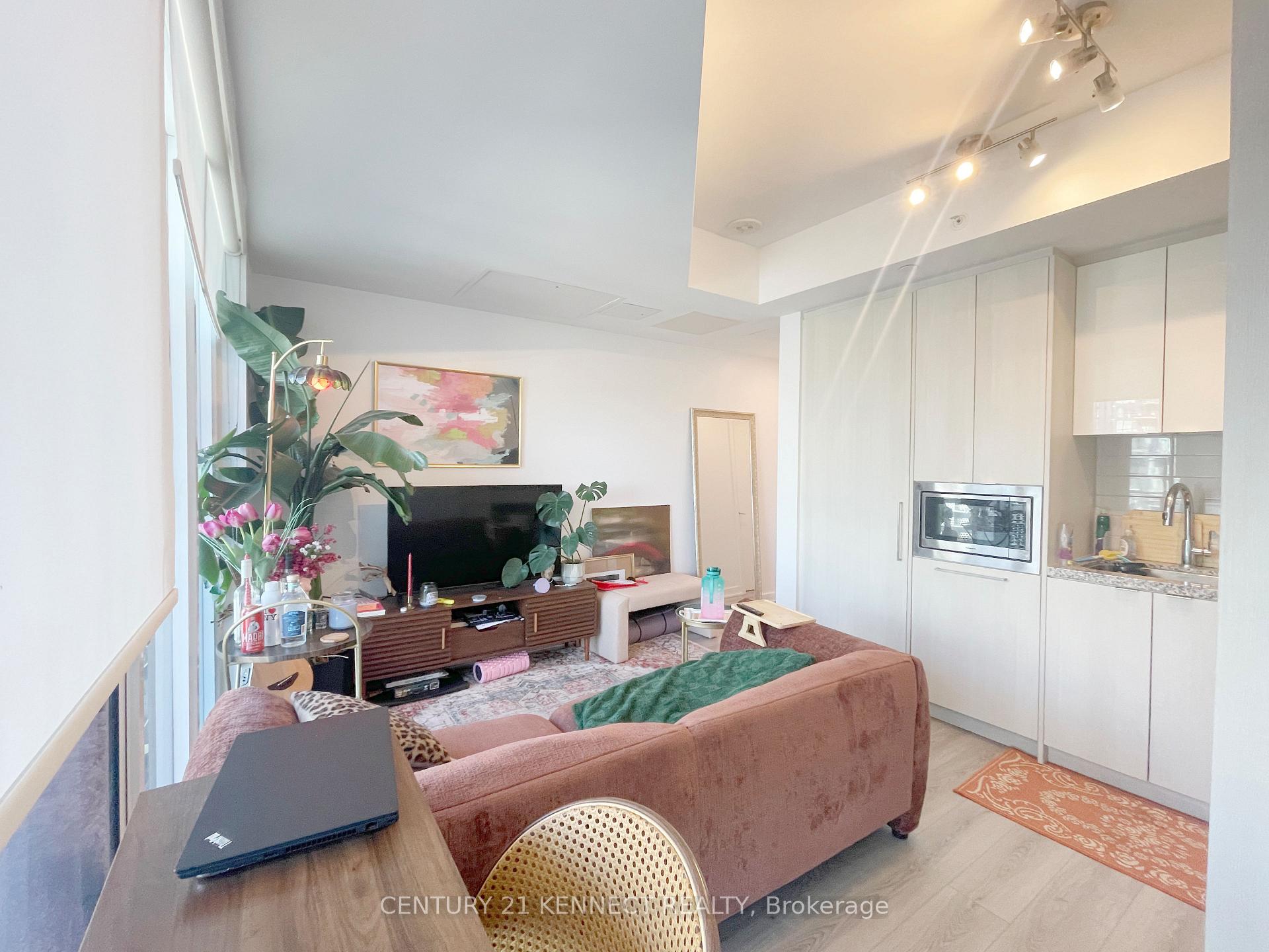 Photo 6 of Unit 4309, 115 Blue Jays Way, Toronto, Waterfront Communities — HOMEH