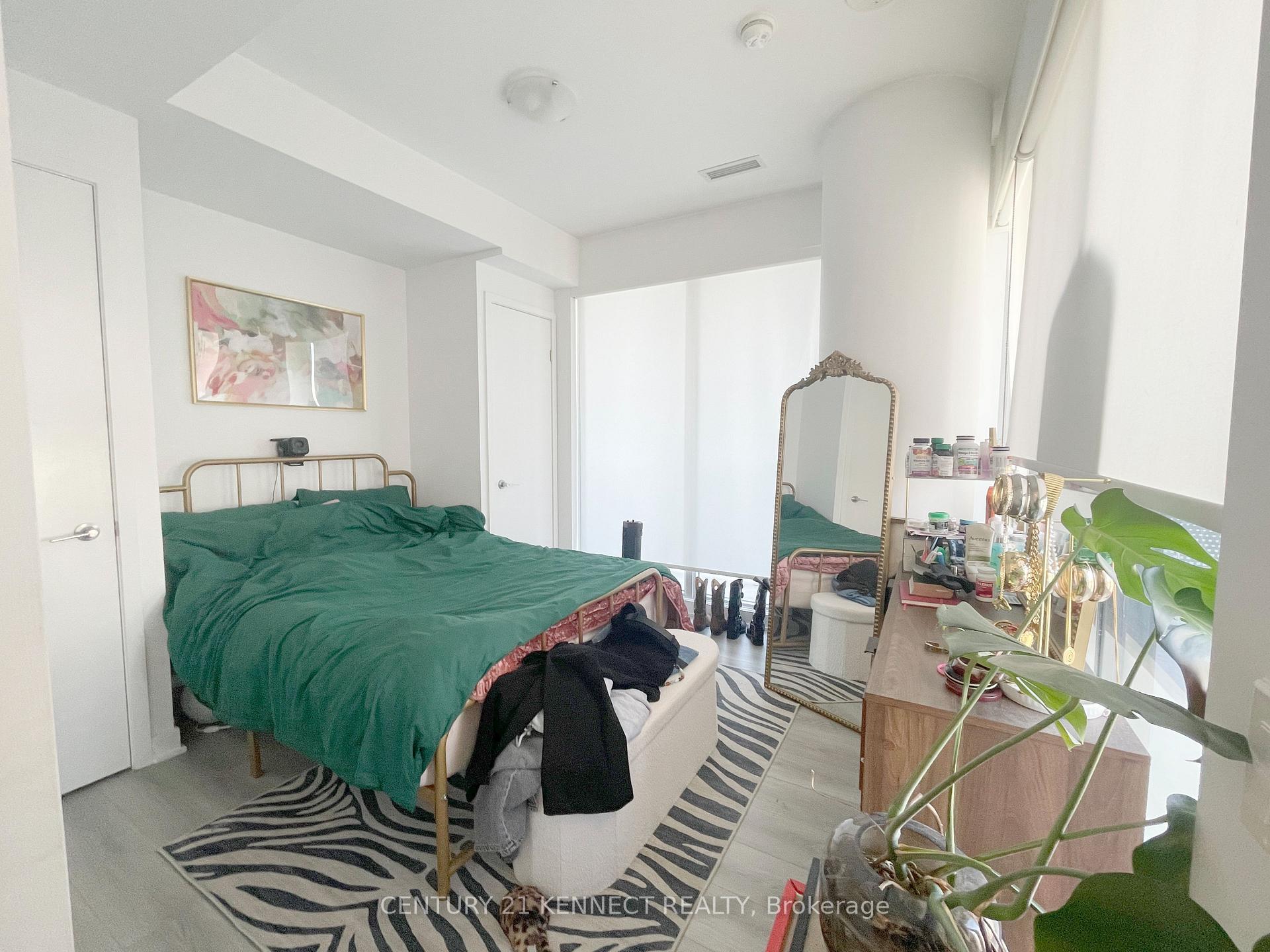 Photo 8 of Unit 4309, 115 Blue Jays Way, Toronto, Waterfront Communities — HOMEH