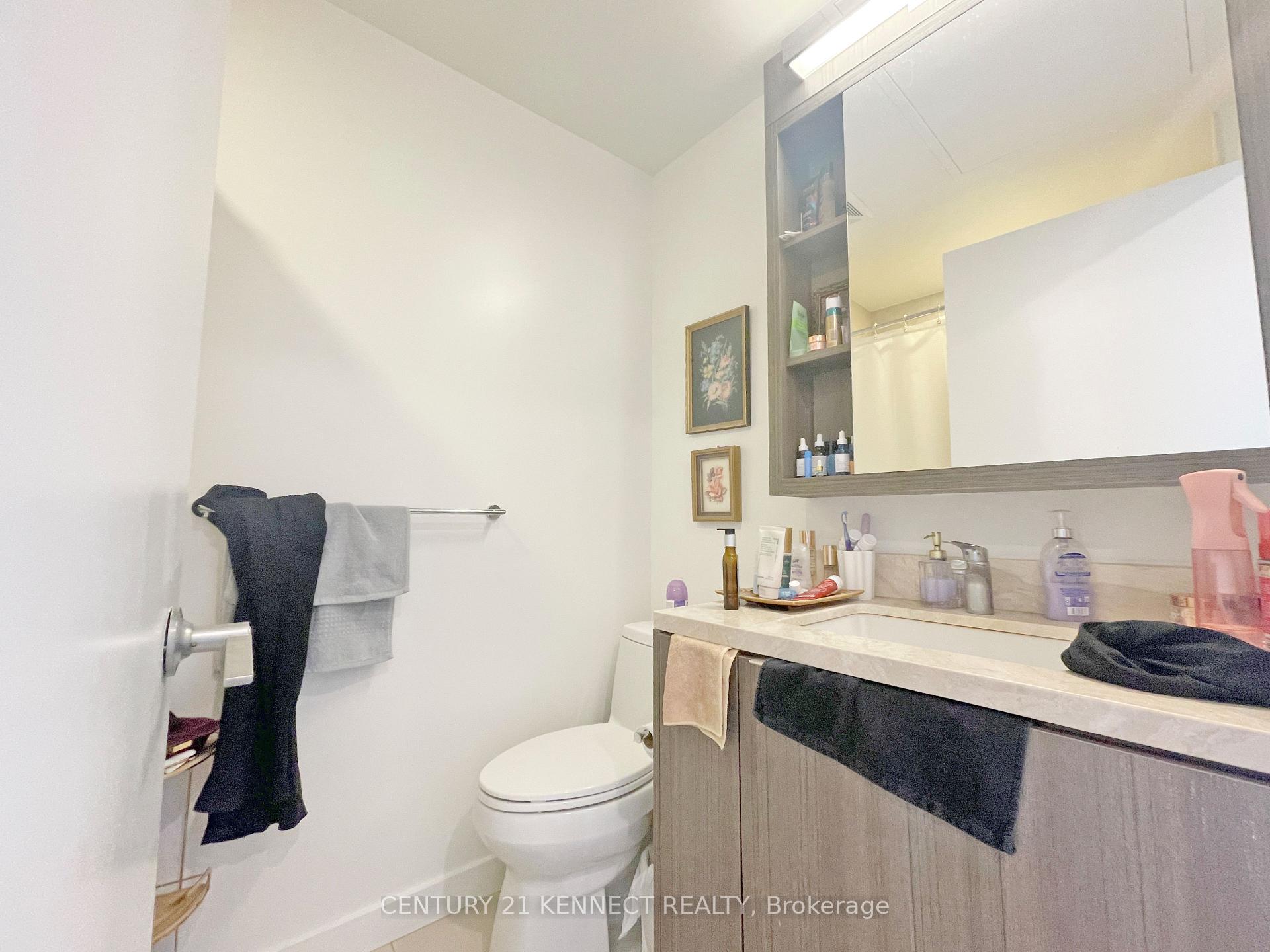 Photo 9 of Unit 4309, 115 Blue Jays Way, Toronto, Waterfront Communities — HOMEH