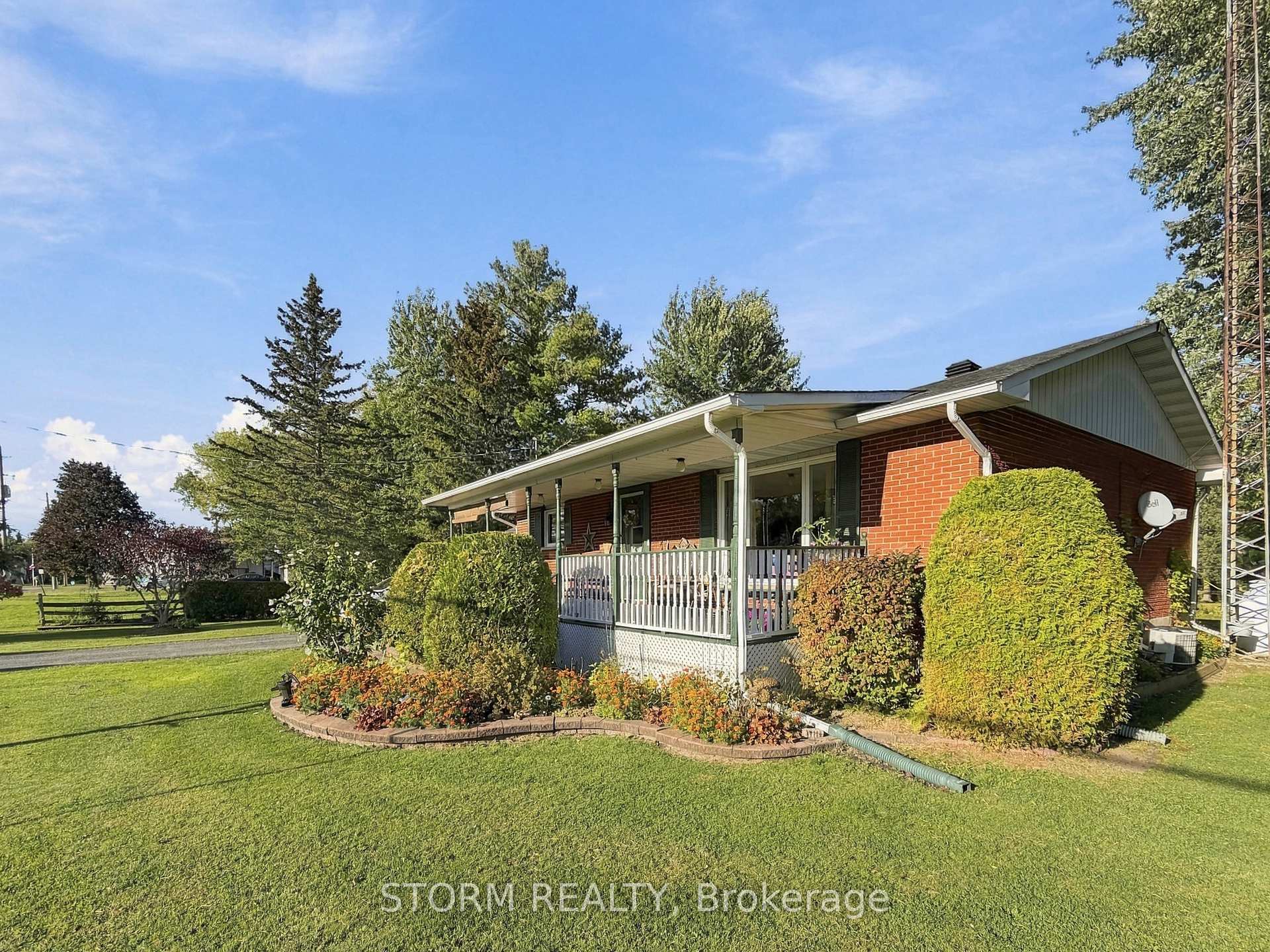 Photo 5 of 3947 County 12 Road, South Stormont, South Stormont (Osnabruck) Twp — HOMEH