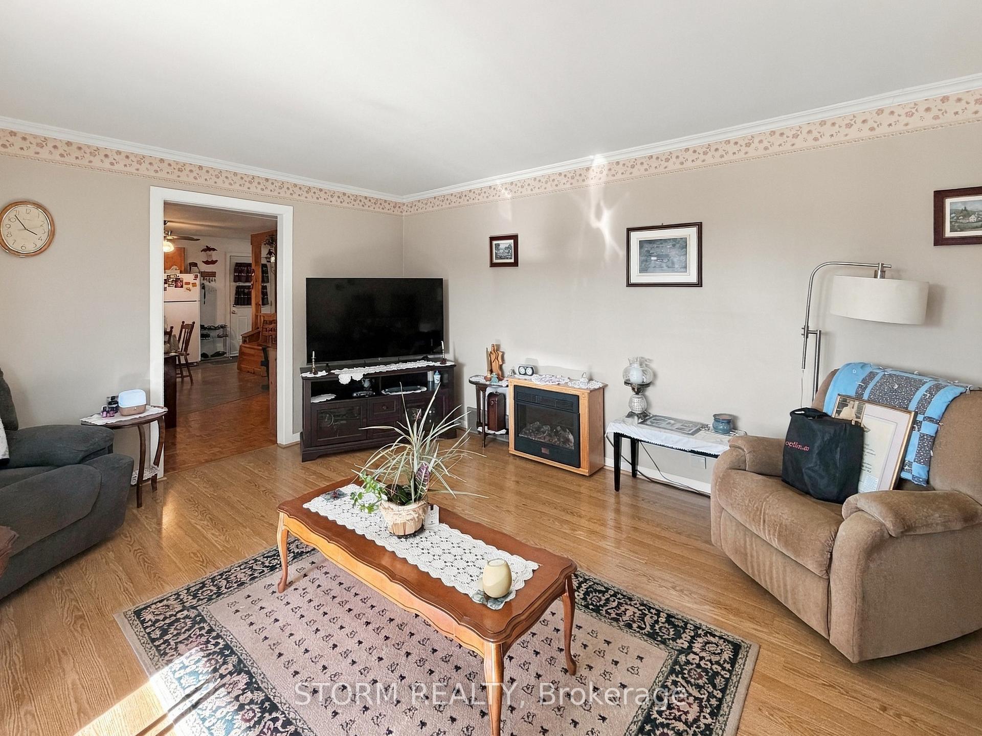 Photo 10 of 3947 County 12 Road, South Stormont, South Stormont (Osnabruck) Twp — HOMEH