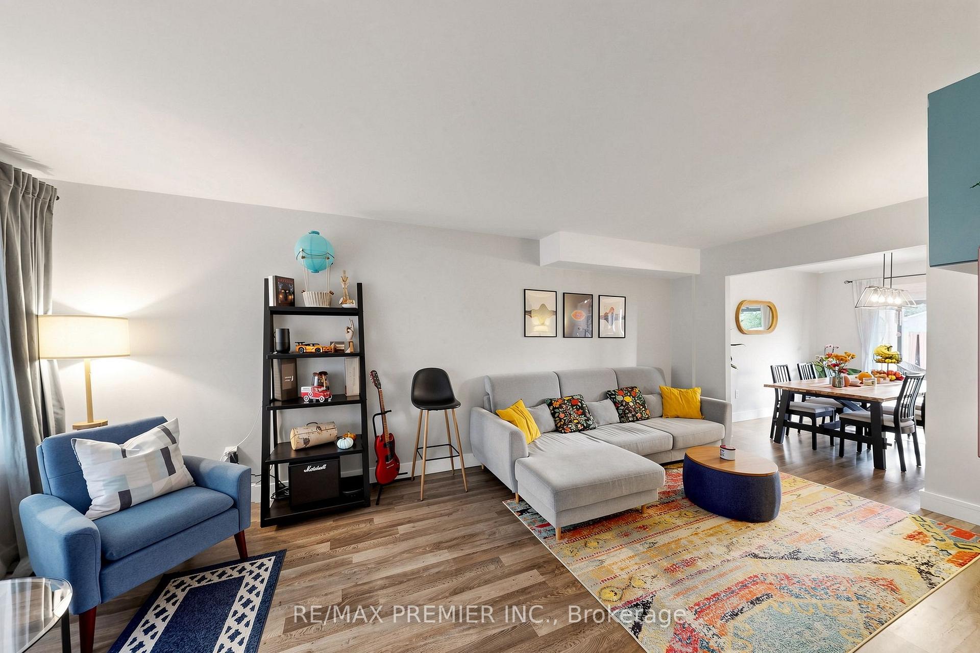 Photo 2 of 151 Moxley Court, Hamilton, Lisgar — HOMEH