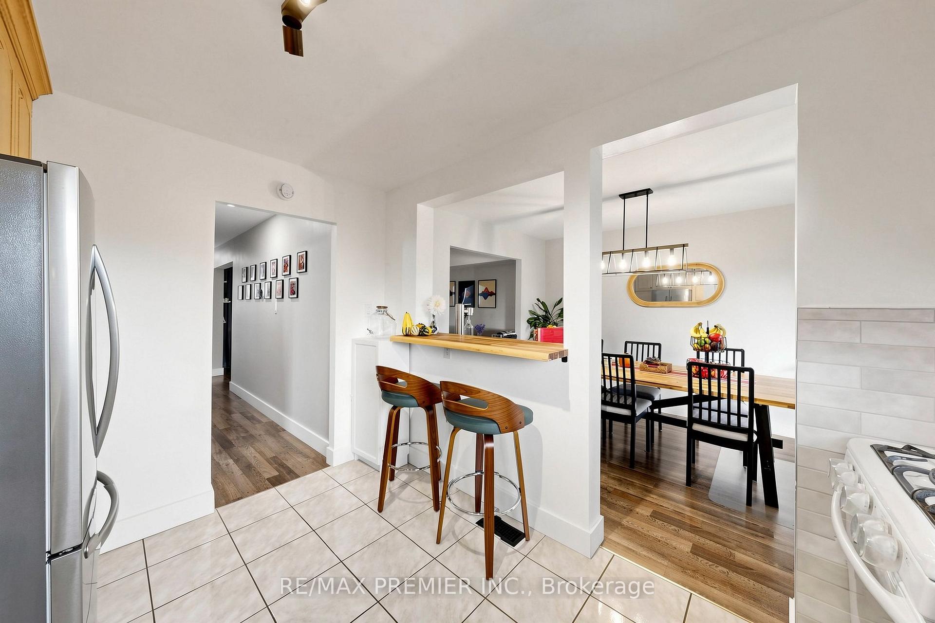 Photo 9 of 151 Moxley Court, Hamilton, Lisgar — HOMEH