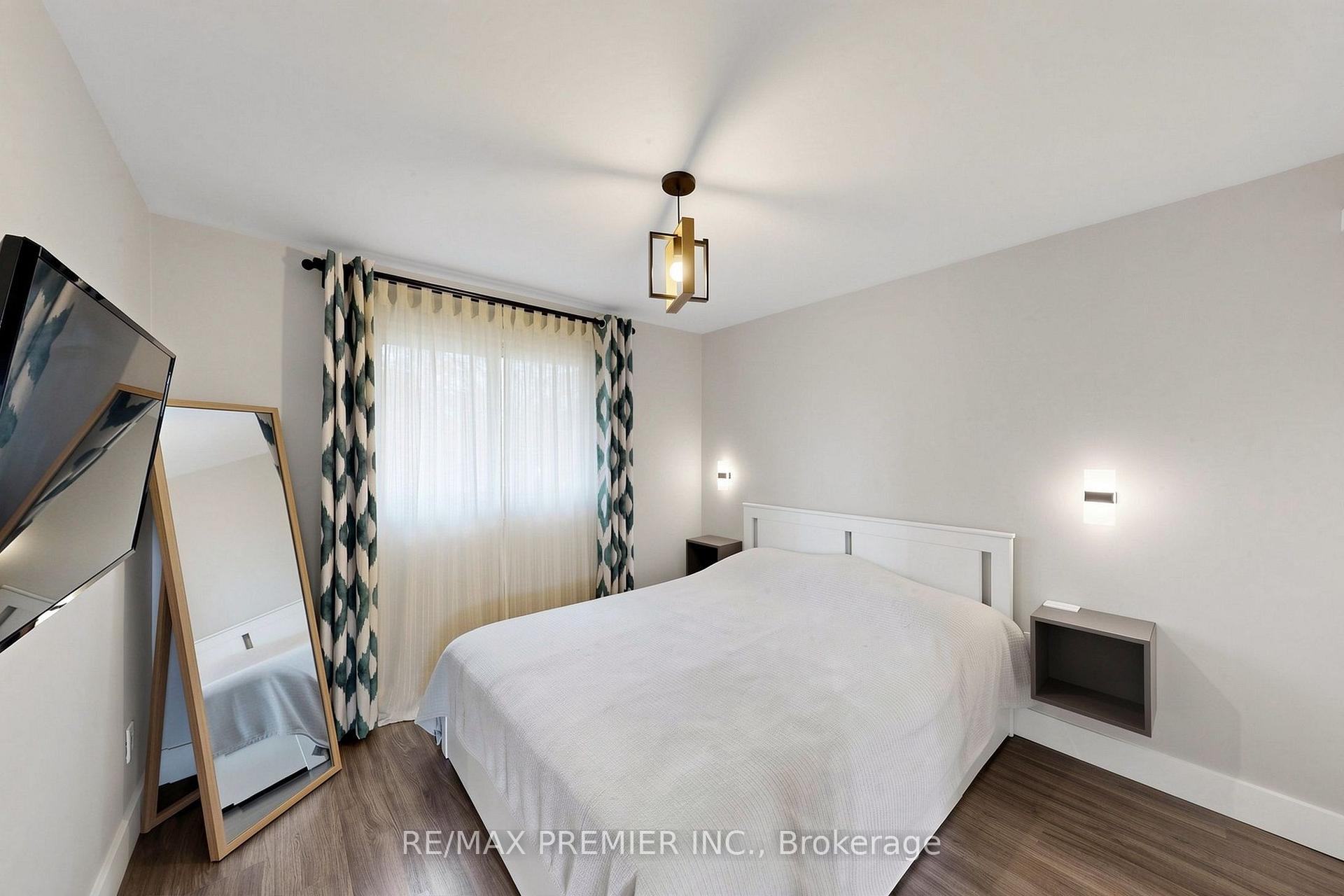 Photo 14 of 151 Moxley Court, Hamilton, Lisgar — HOMEH