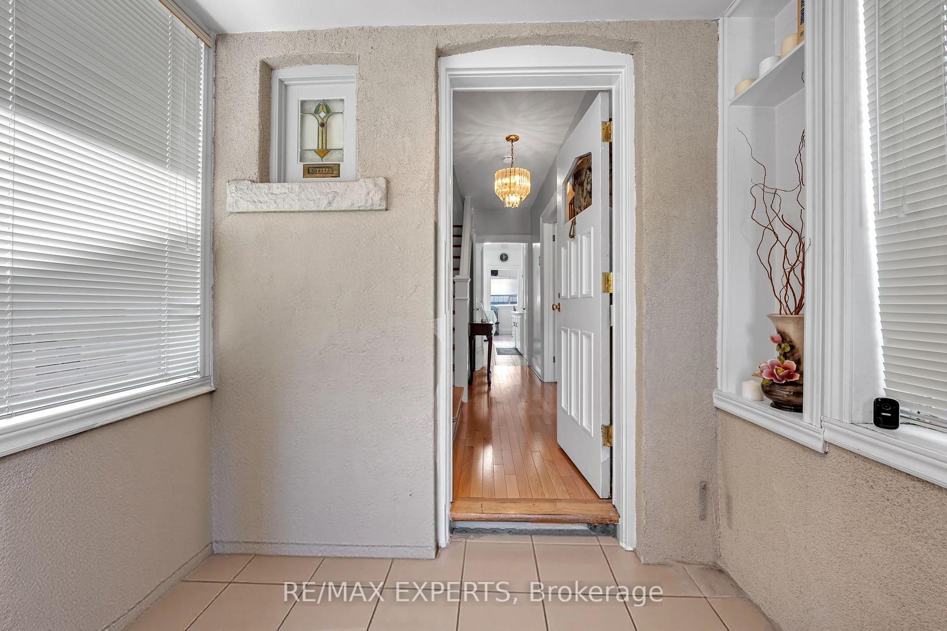 Photo 3 of 406 Lauder Avenue, Toronto, Oakwood Village — HOMEH