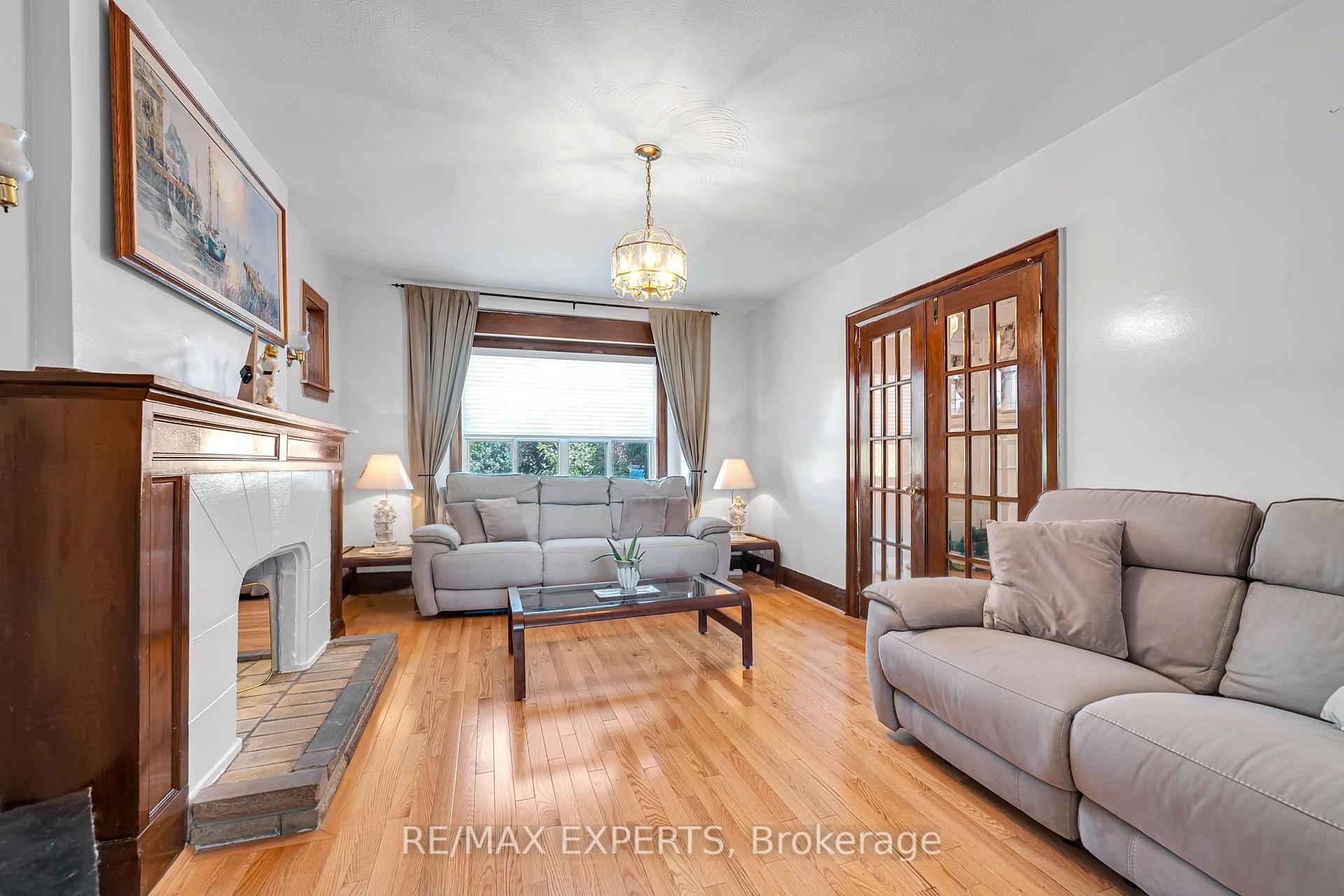 Photo 9 of 406 Lauder Avenue, Toronto, Oakwood Village — HOMEH